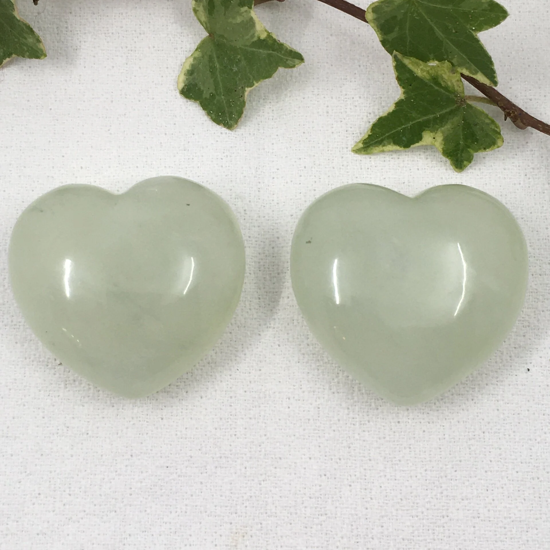 Bowenite/New Jade Heart 40mm