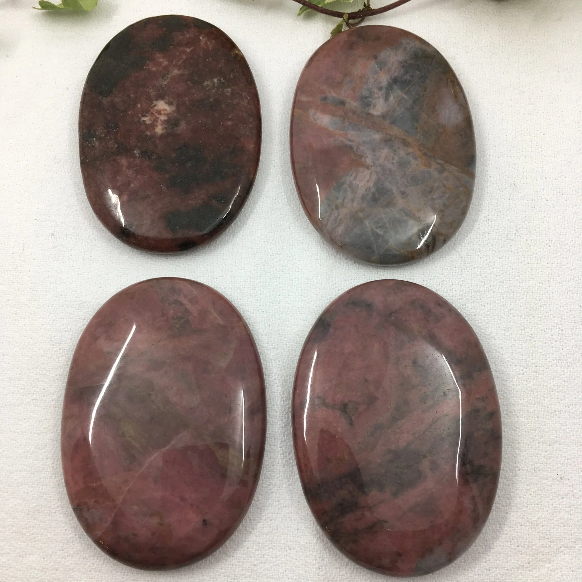 Rhodonite Palmstones 6 - 9 *