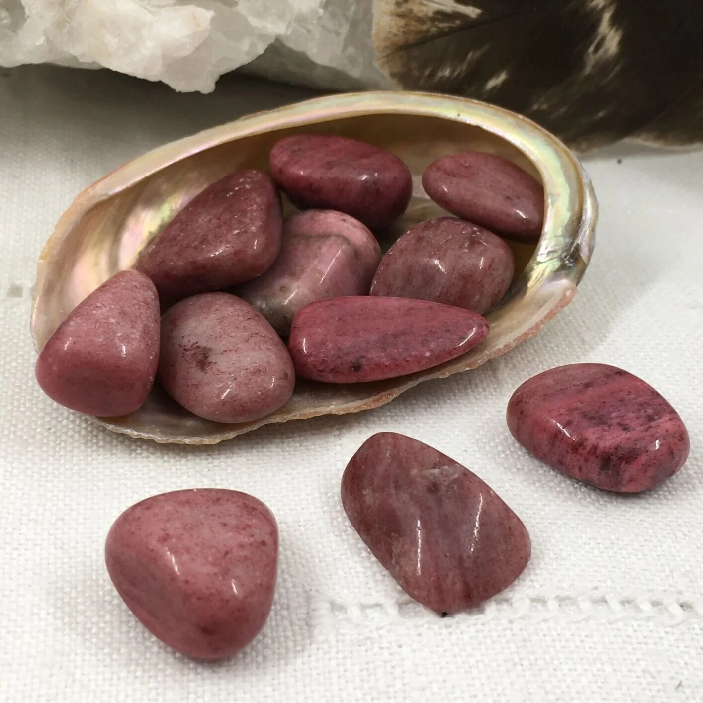 THULITE