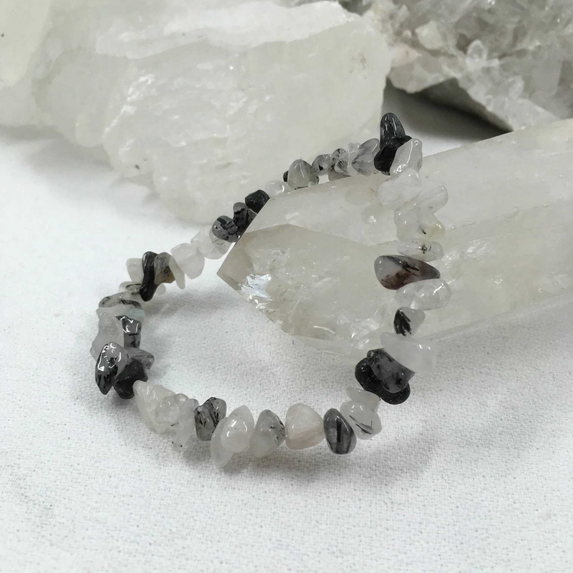 Tourmaline in Quartz Gemchip Bracelet - Light