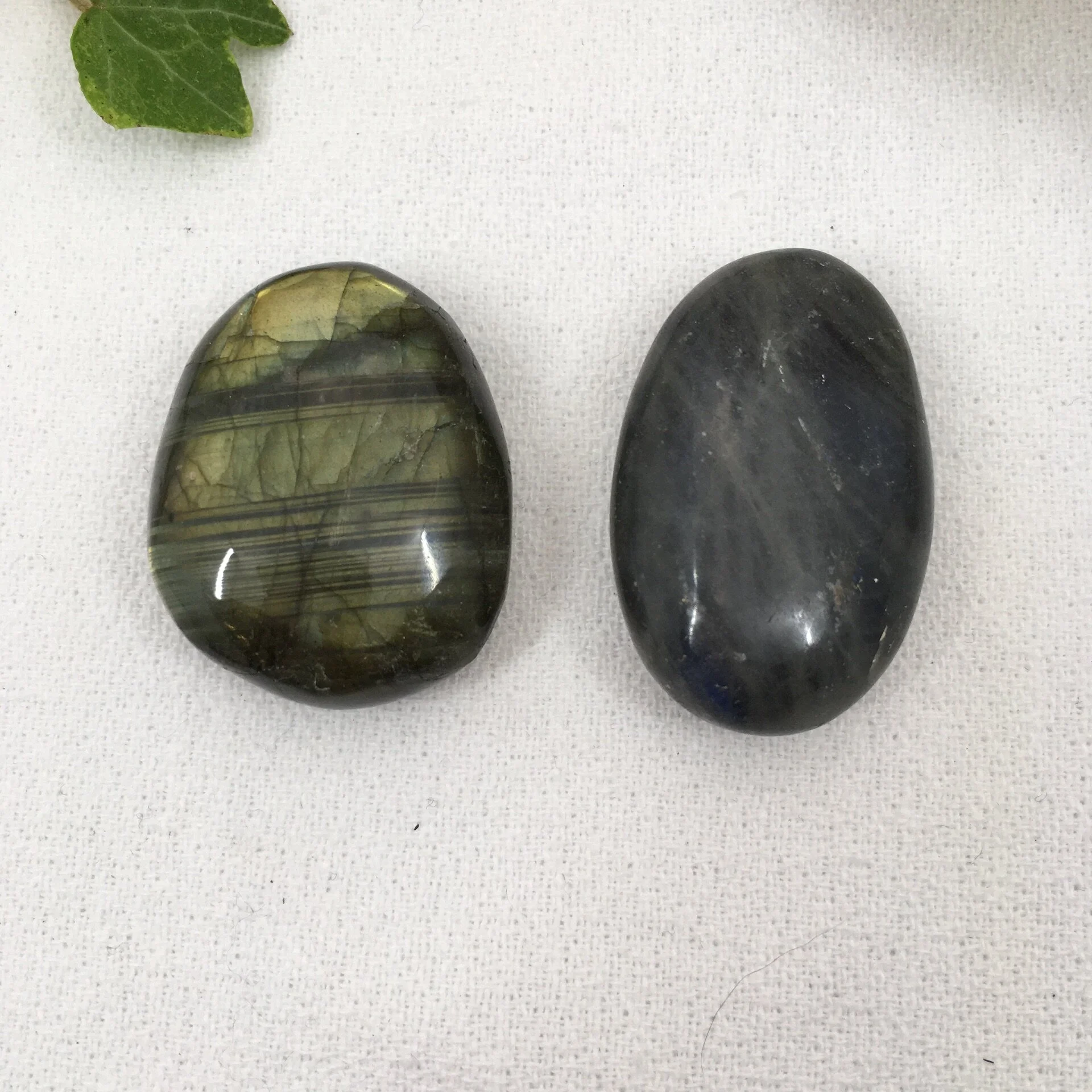 Labradorite 16,17a.jpeg