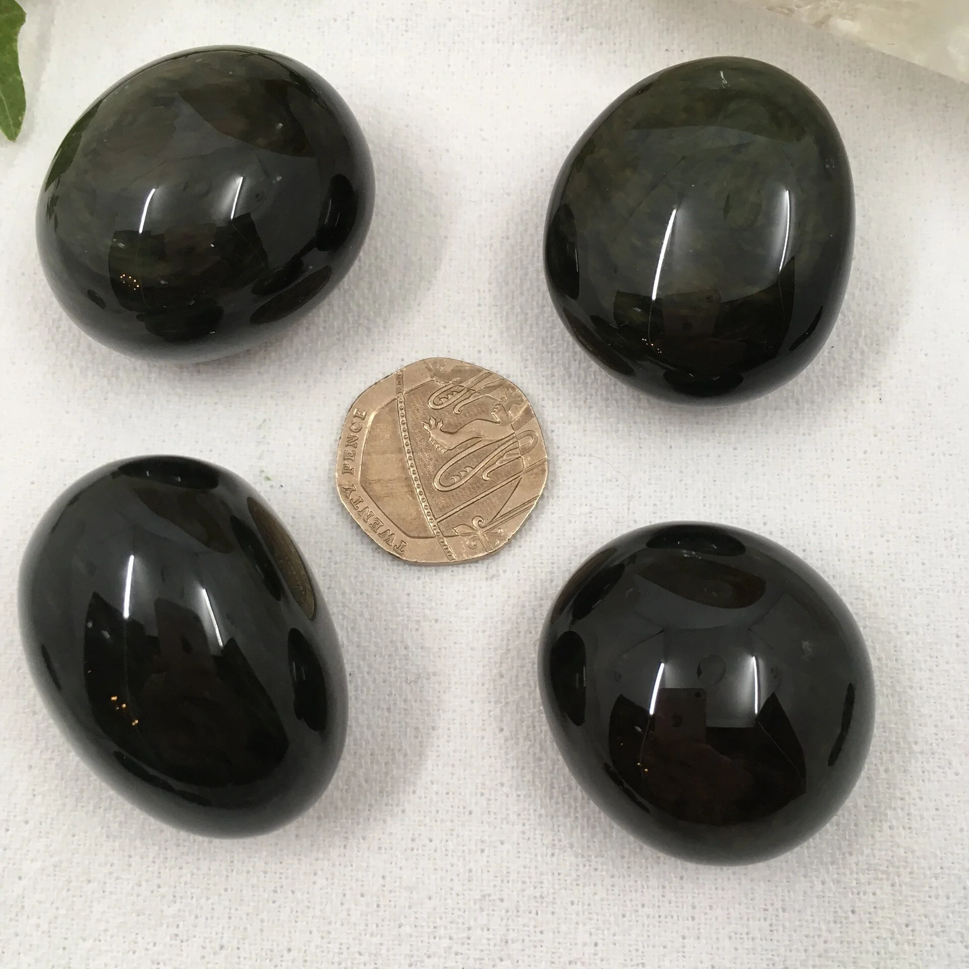 Sheen pebbles b.jpeg