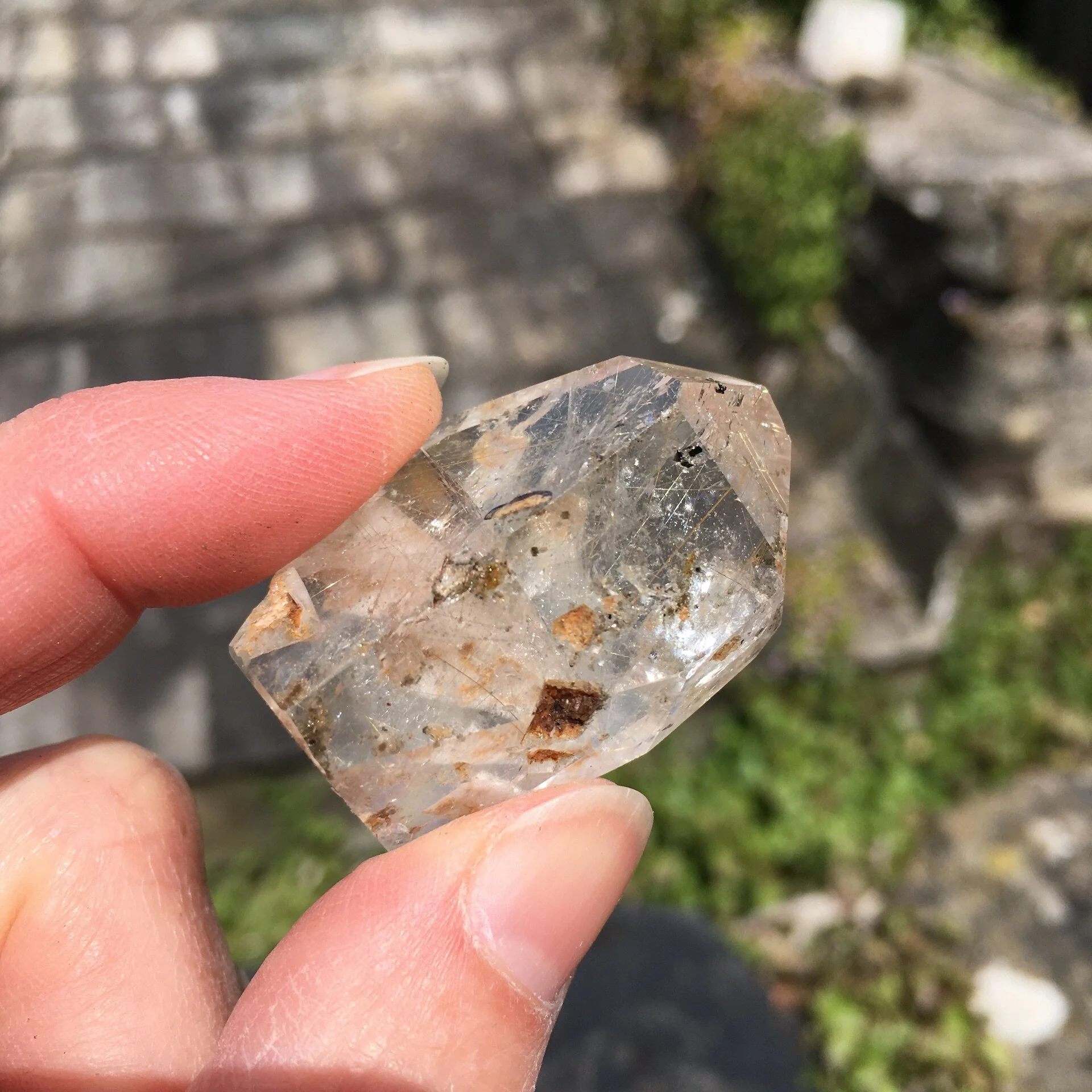 Quartz inclusions cut base 11d.jpeg