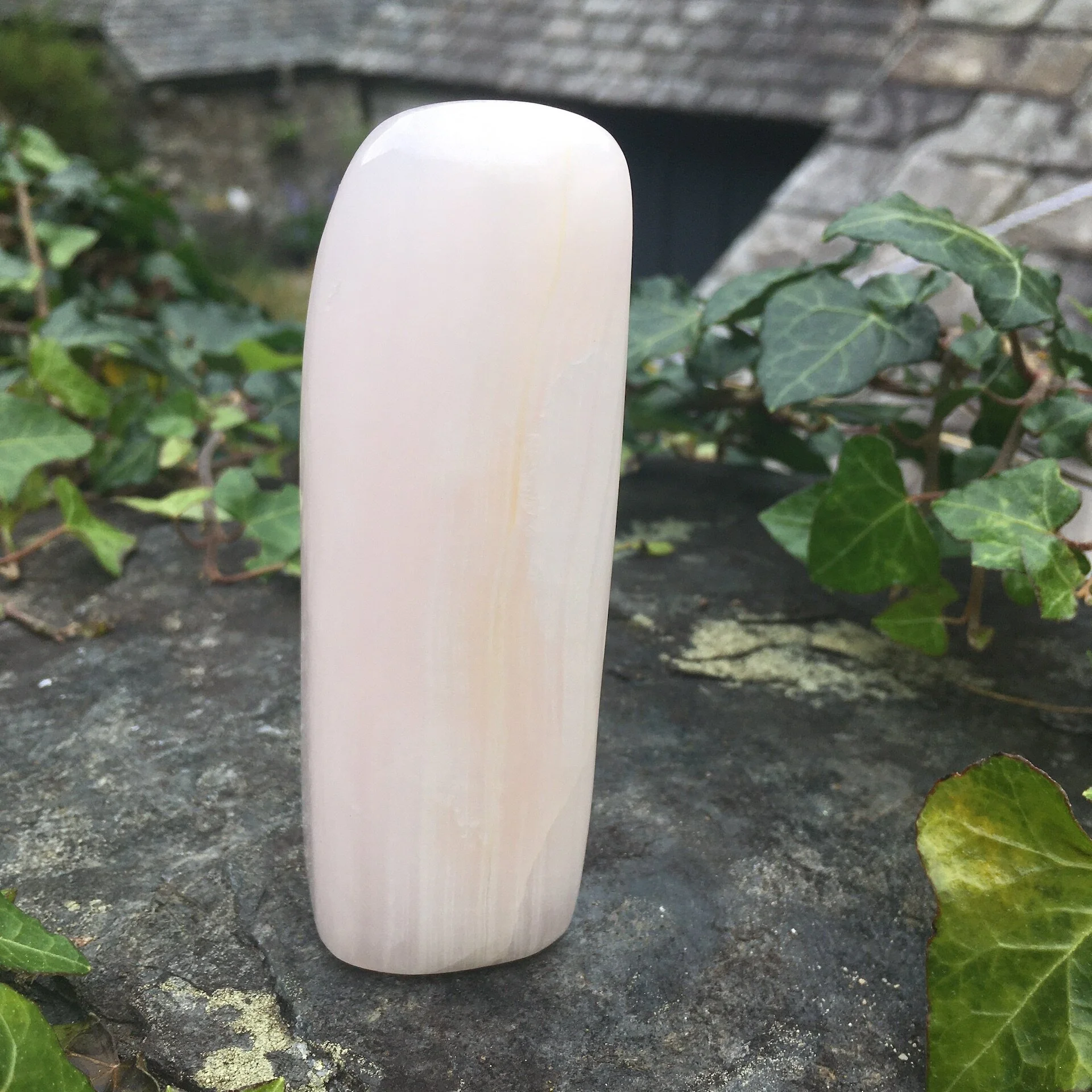 Mangano Calcite freeform 4a.jpeg