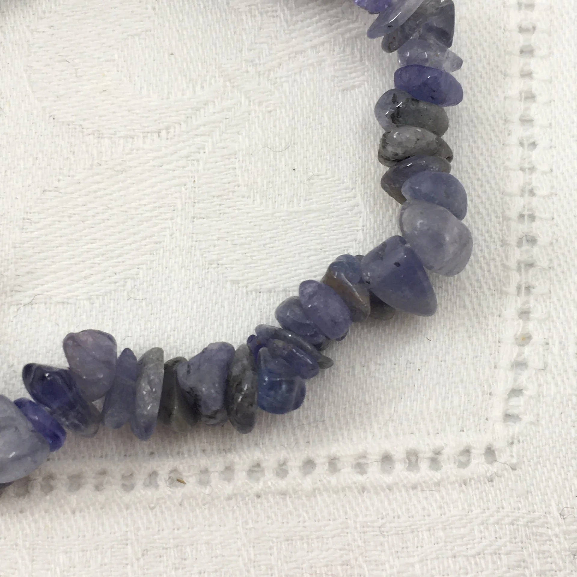 Iolite pale gemchip b.jpeg