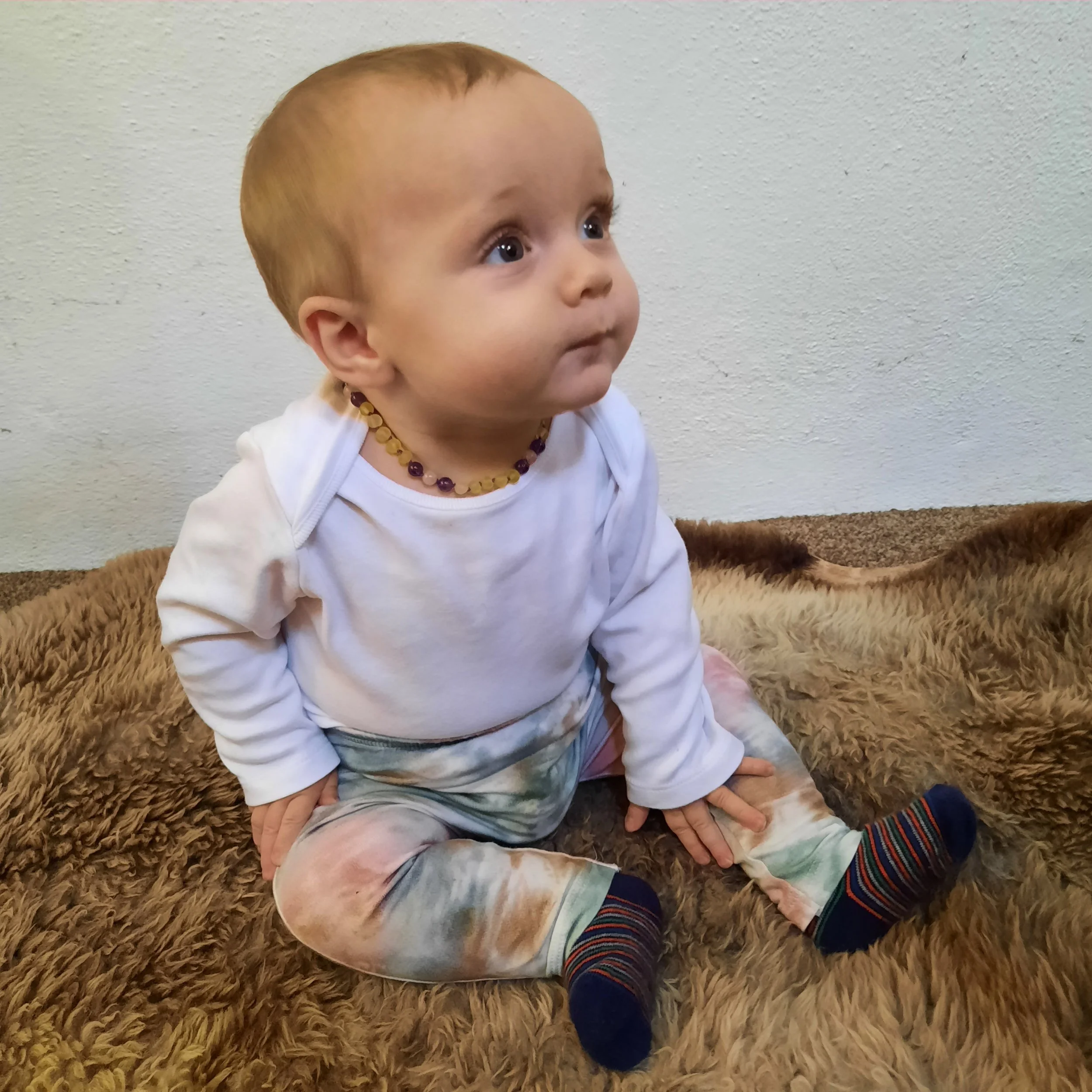 Amber Teething Necklace _Oscar3.jpg