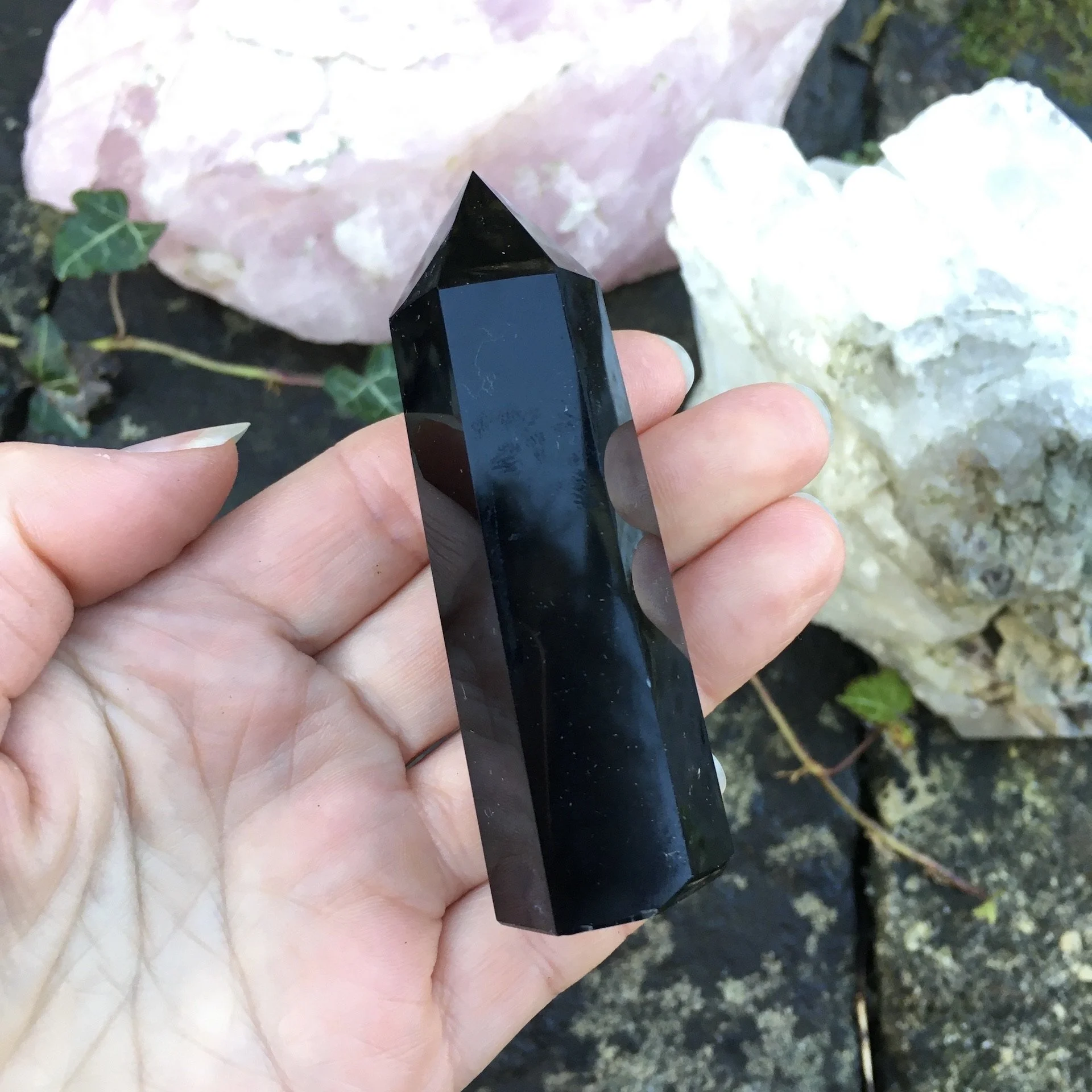 Obsidian point b.jpeg