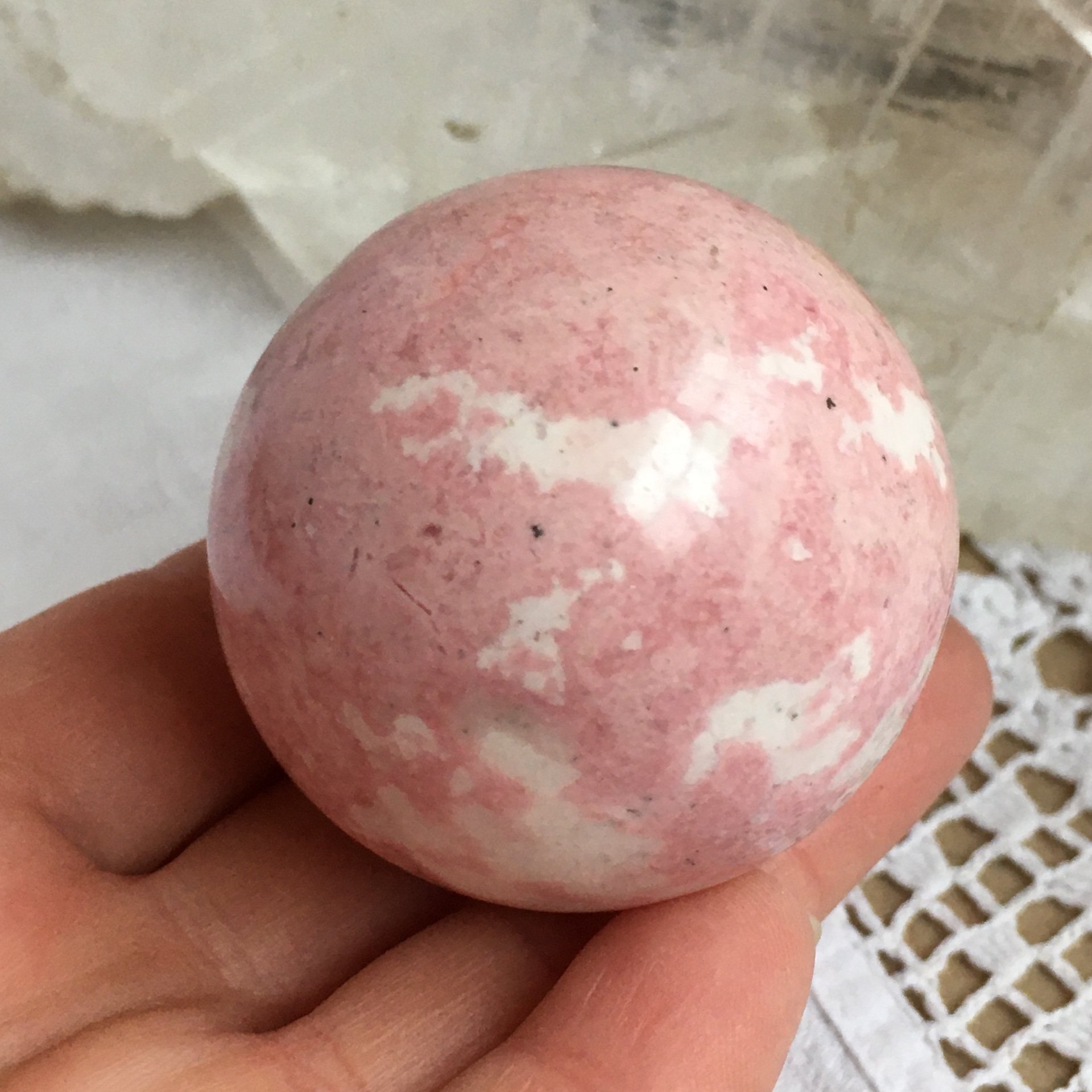 Rhodonite sphere peru 3d.jpeg
