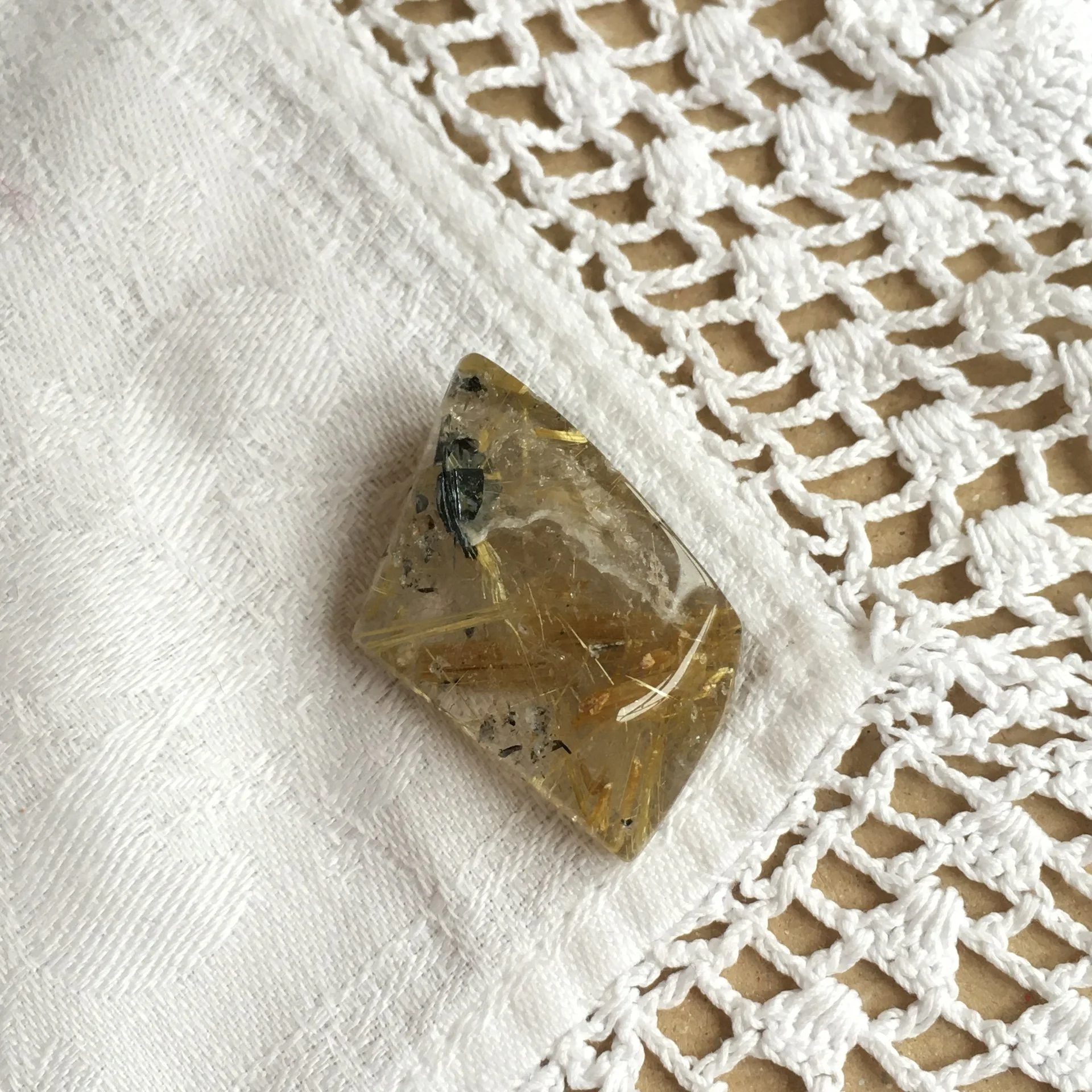 Rutilated Quartz facet 5a.jpeg