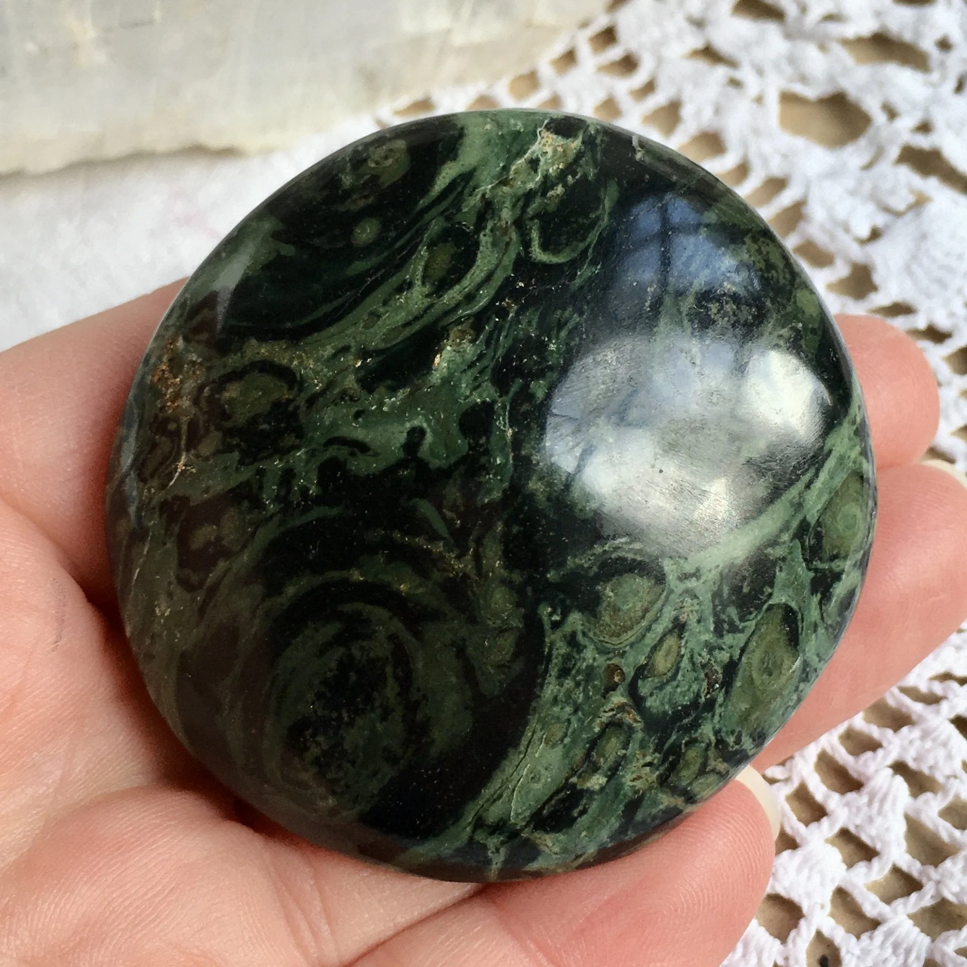 Kambaba pebble 3c.jpeg