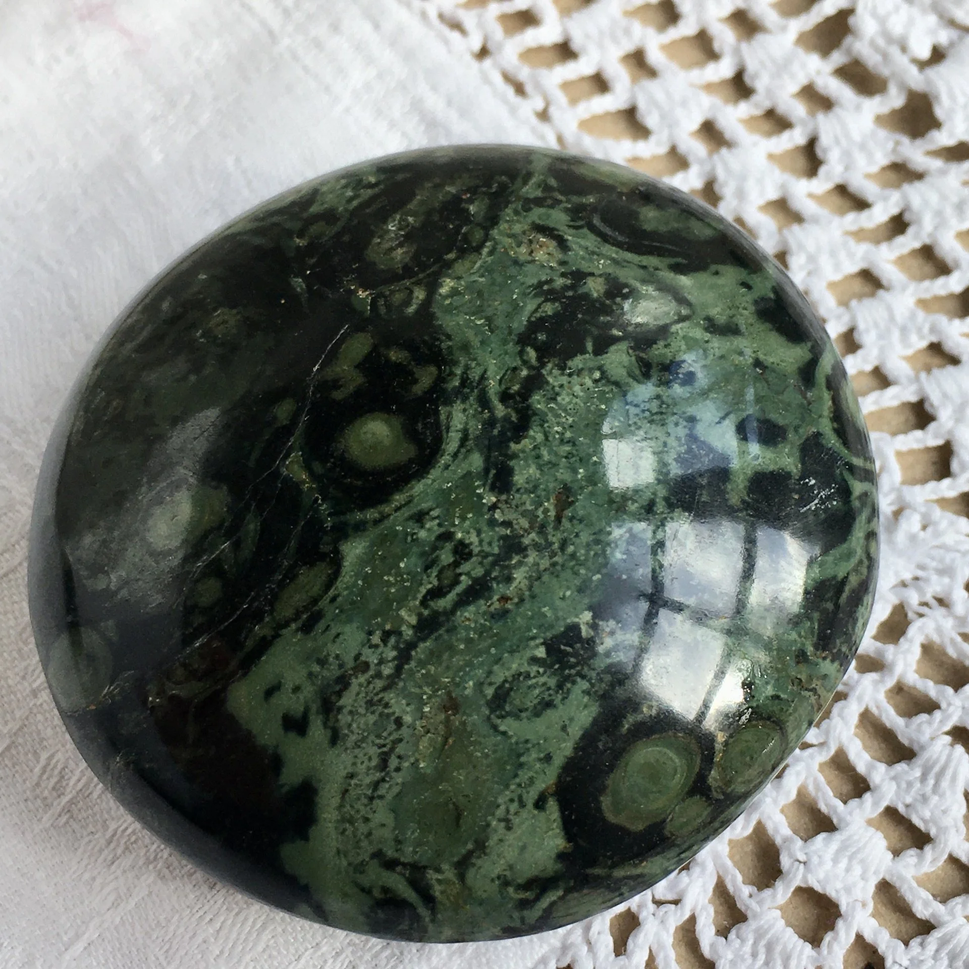 Kambaba pebble 3b.jpeg