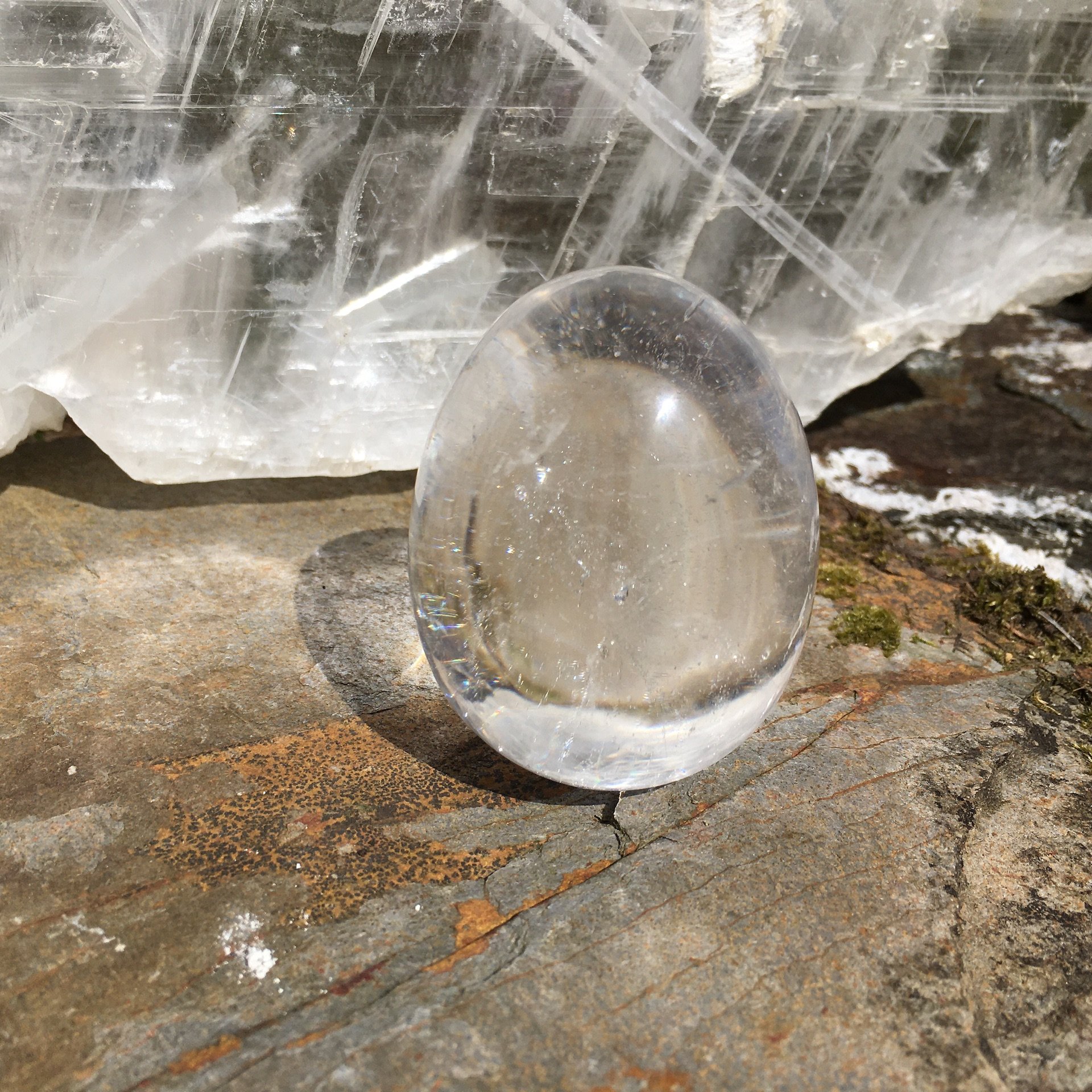 Quartz egg a.jpeg
