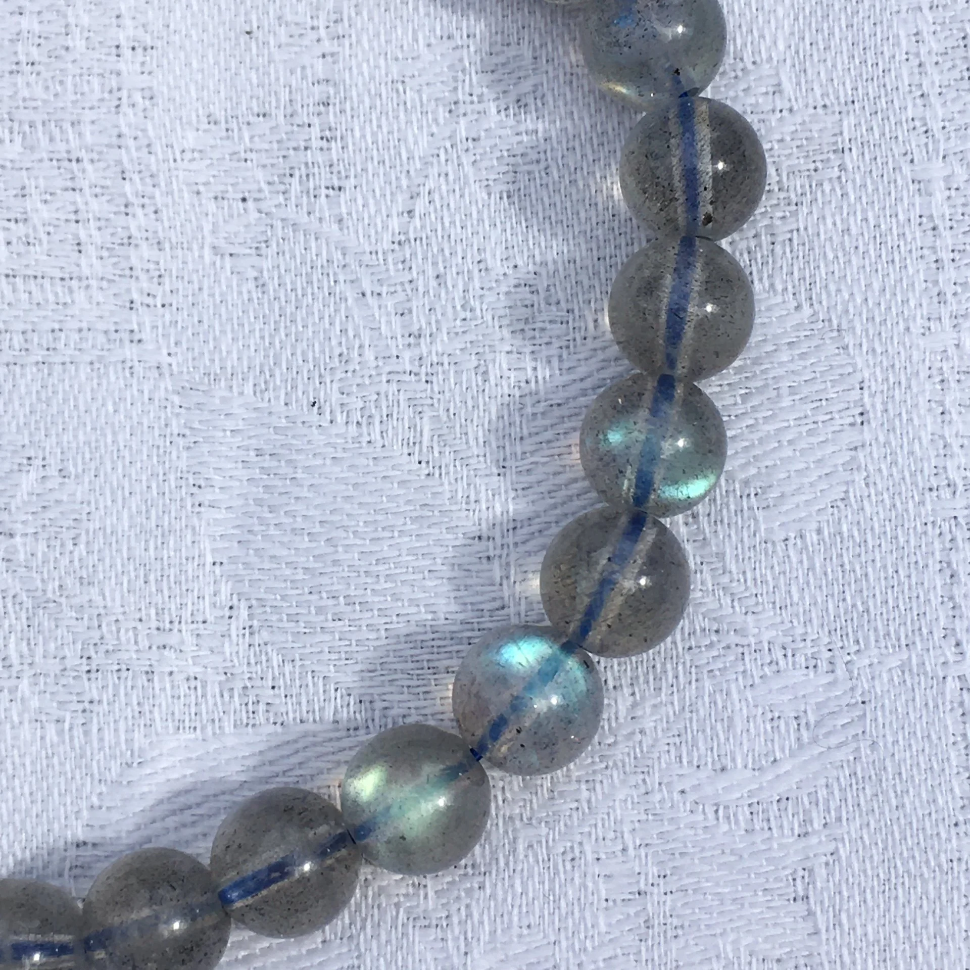 Labradorite bead 6mm c.jpeg