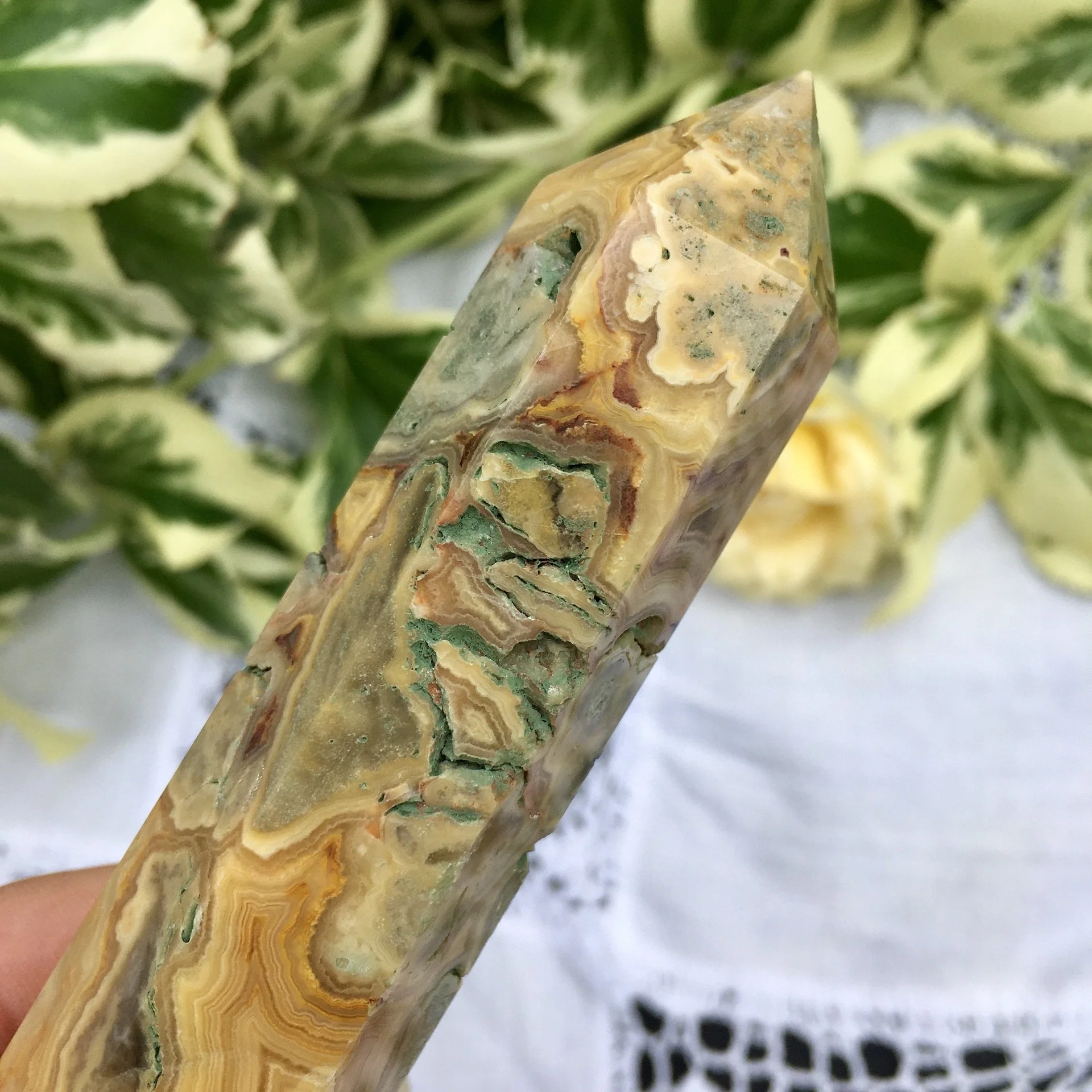 Crazy Lace Agate point 2g.jpeg