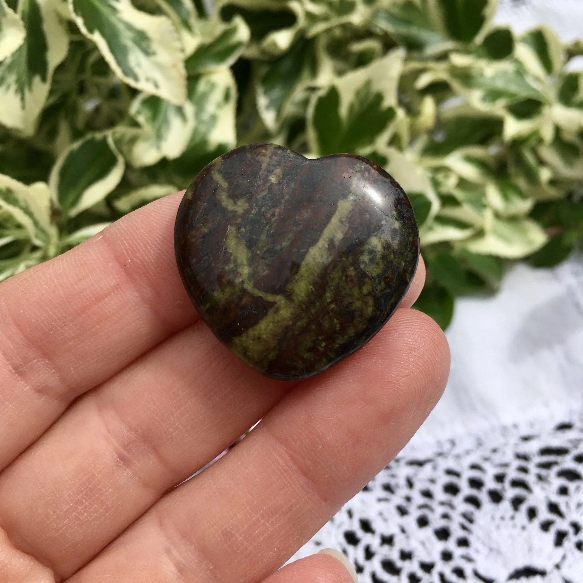 Dragonstone hearts 30mm flat b.jpeg