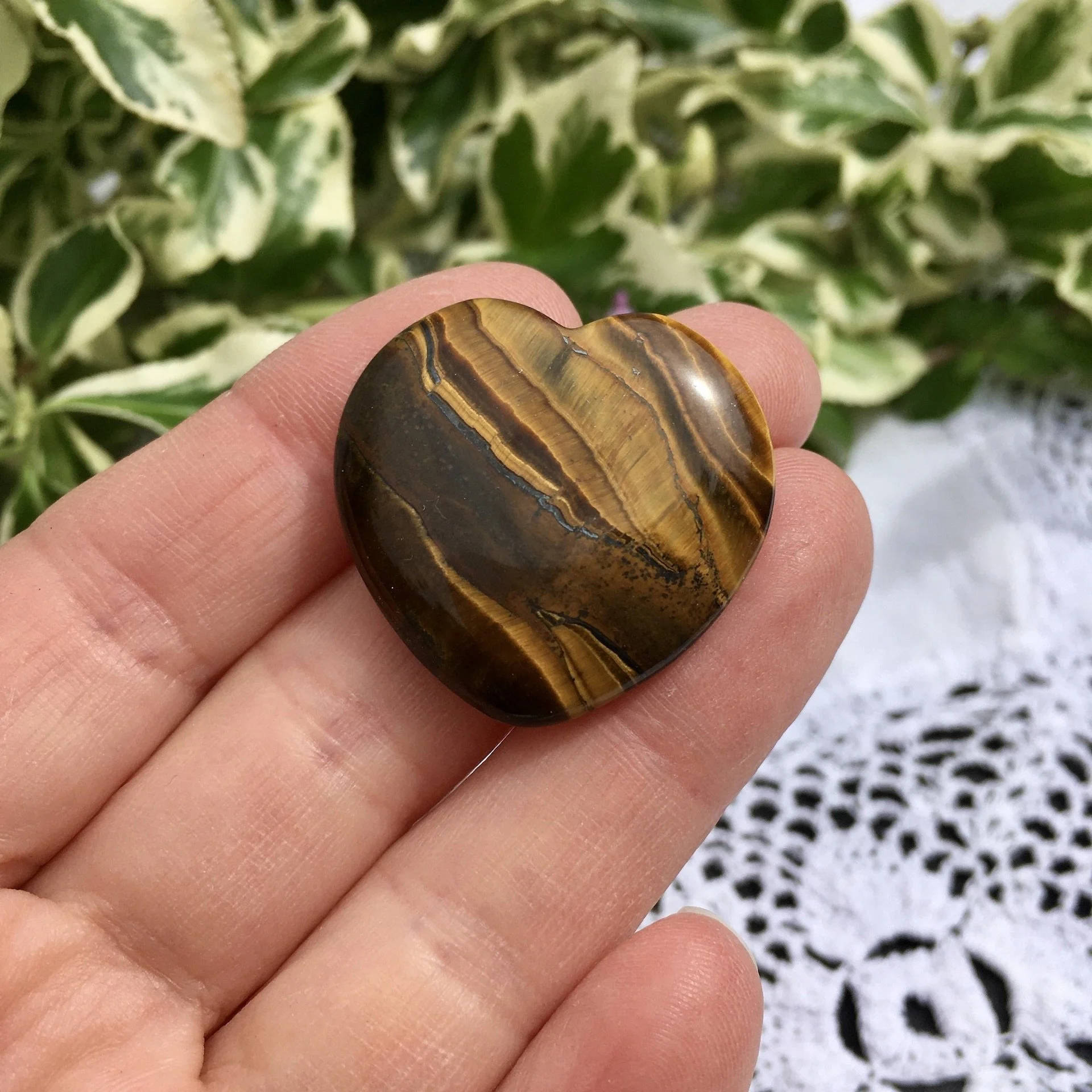 Tiger eye heart 30mm flat b.jpeg