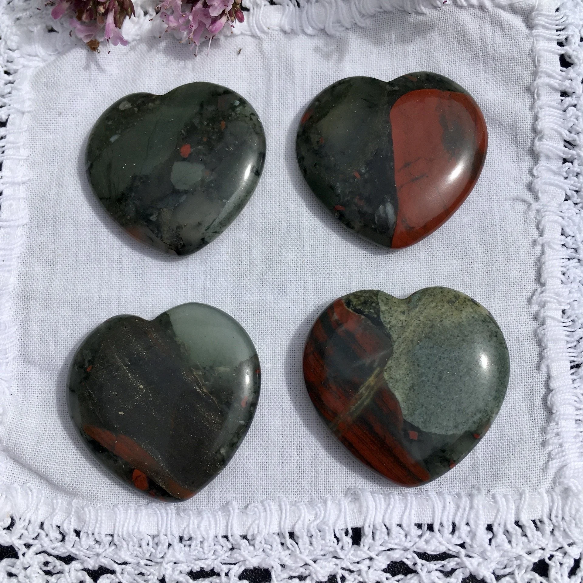 Seftonite heart 30mm flat a.jpeg