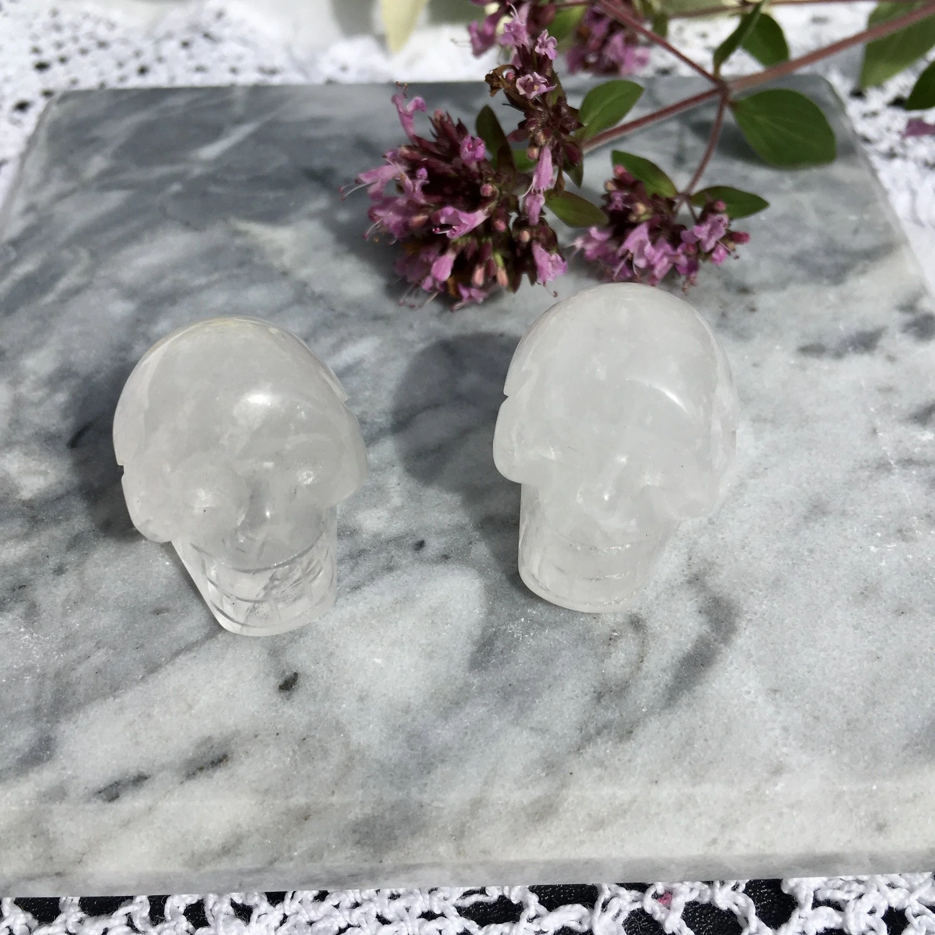 Tiny skulls quartz a.jpeg