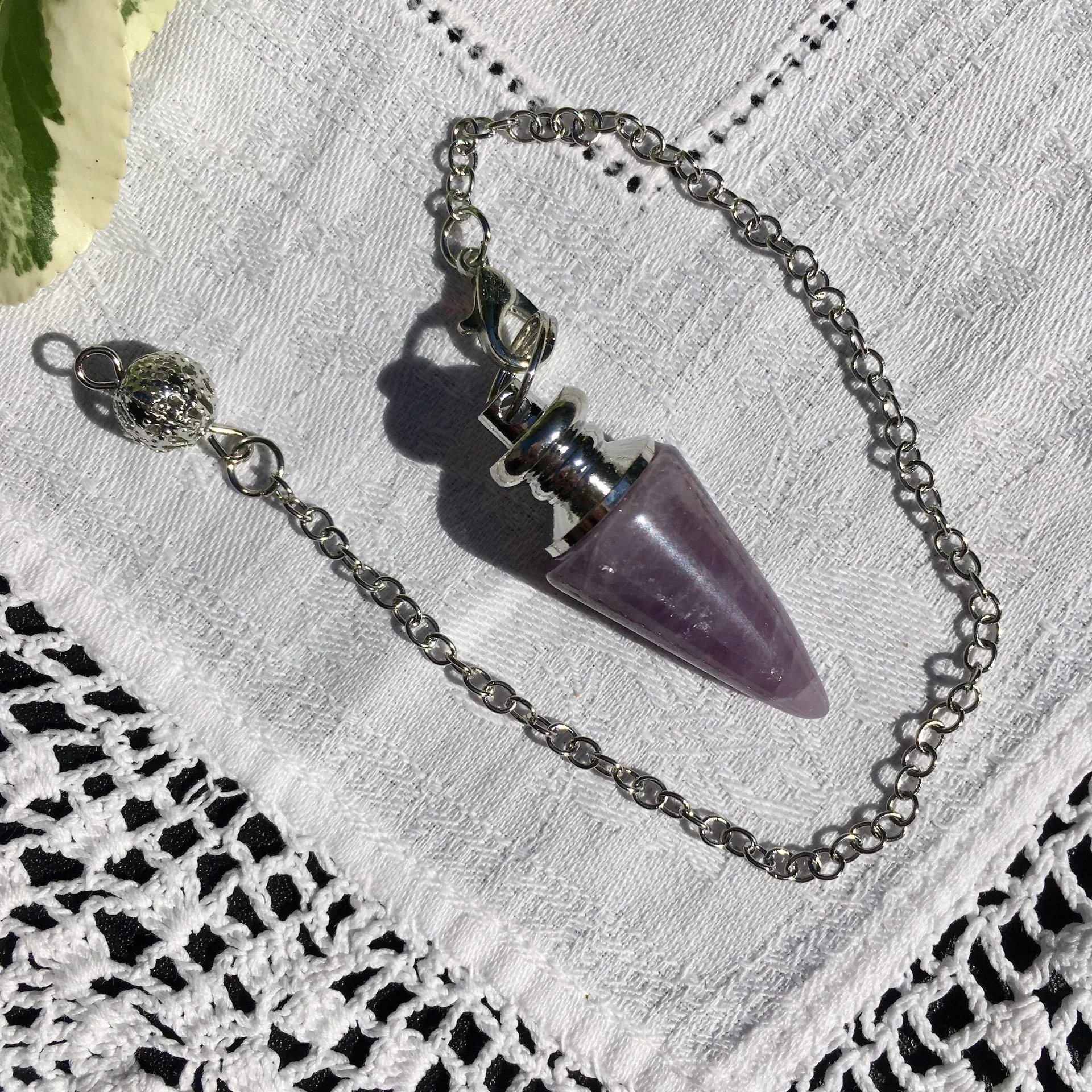 Amethyst pendulum with clip b.jpeg