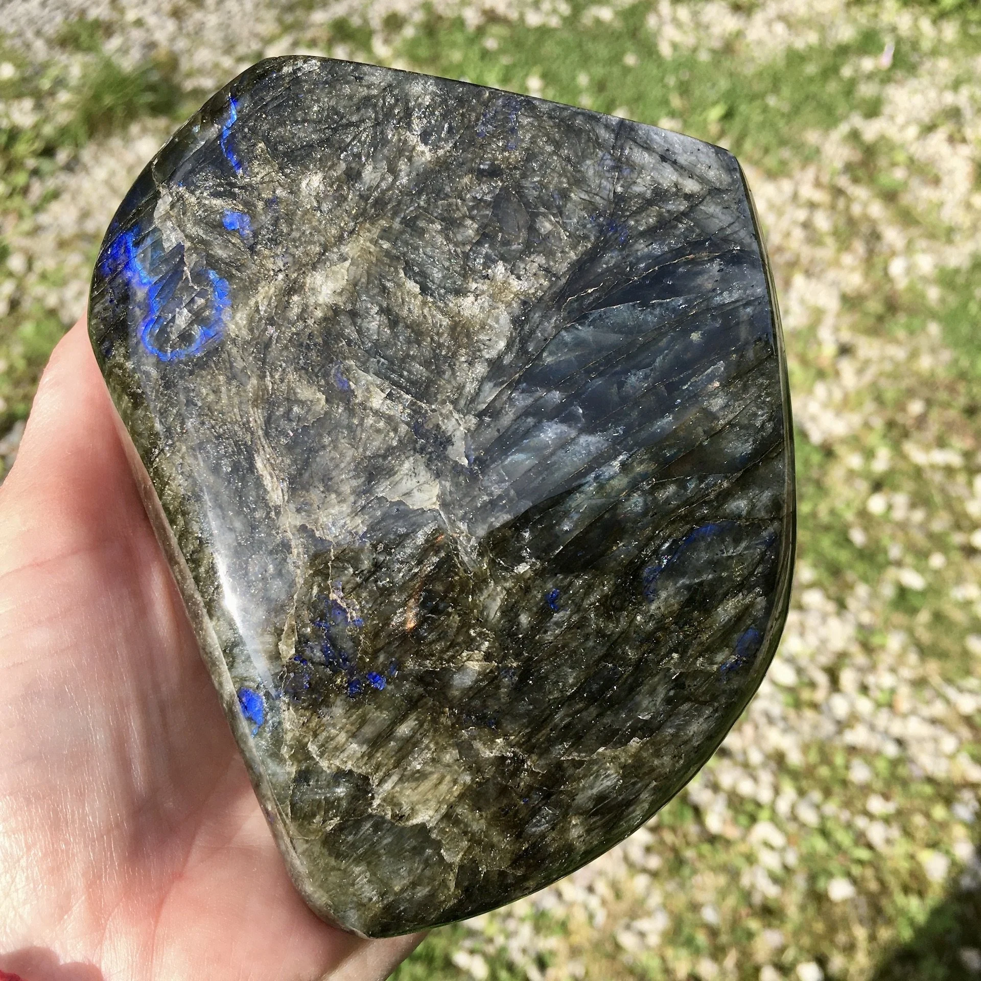 Labradorite polished 5h.jpeg