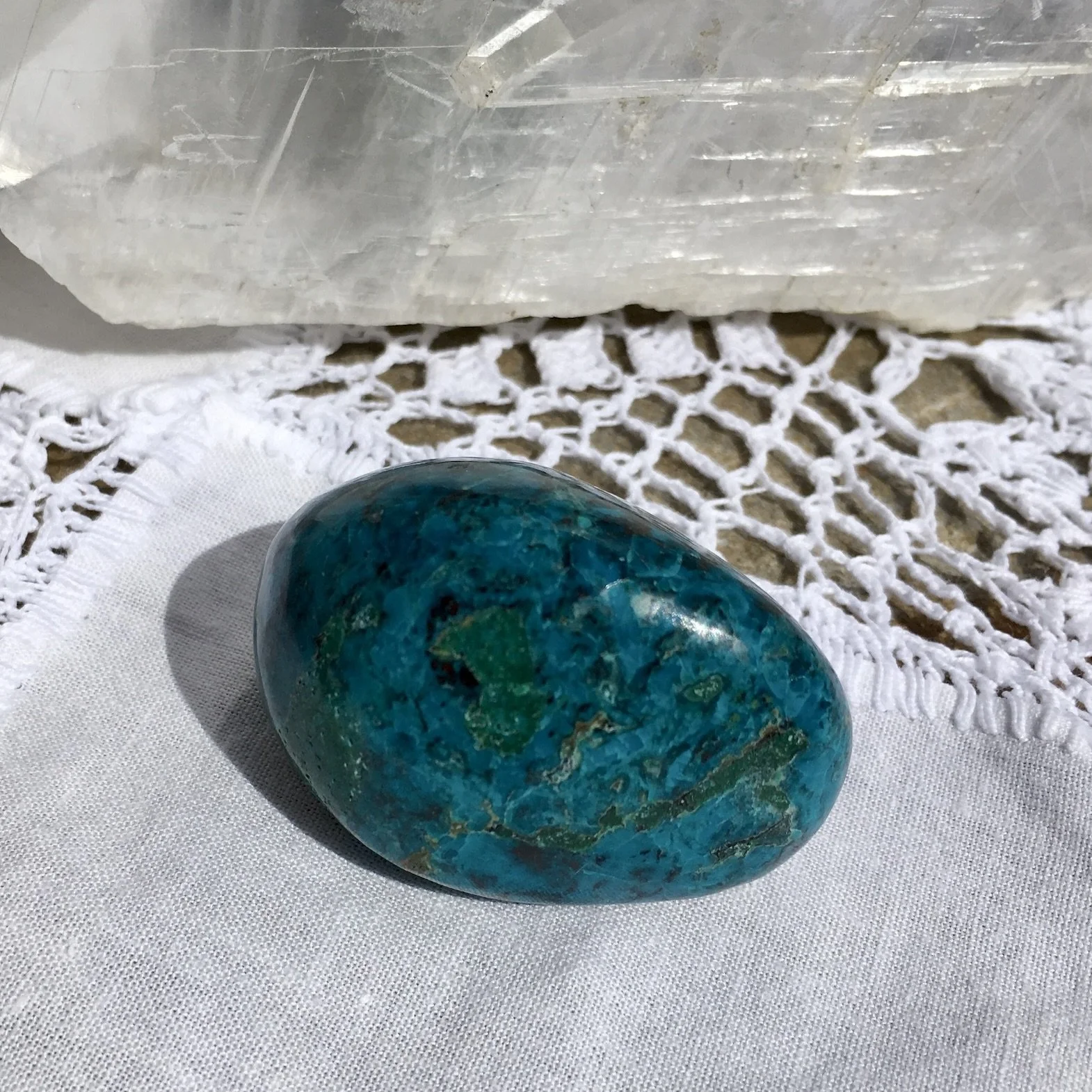 Chrysocolla Pebble 1a.jpeg