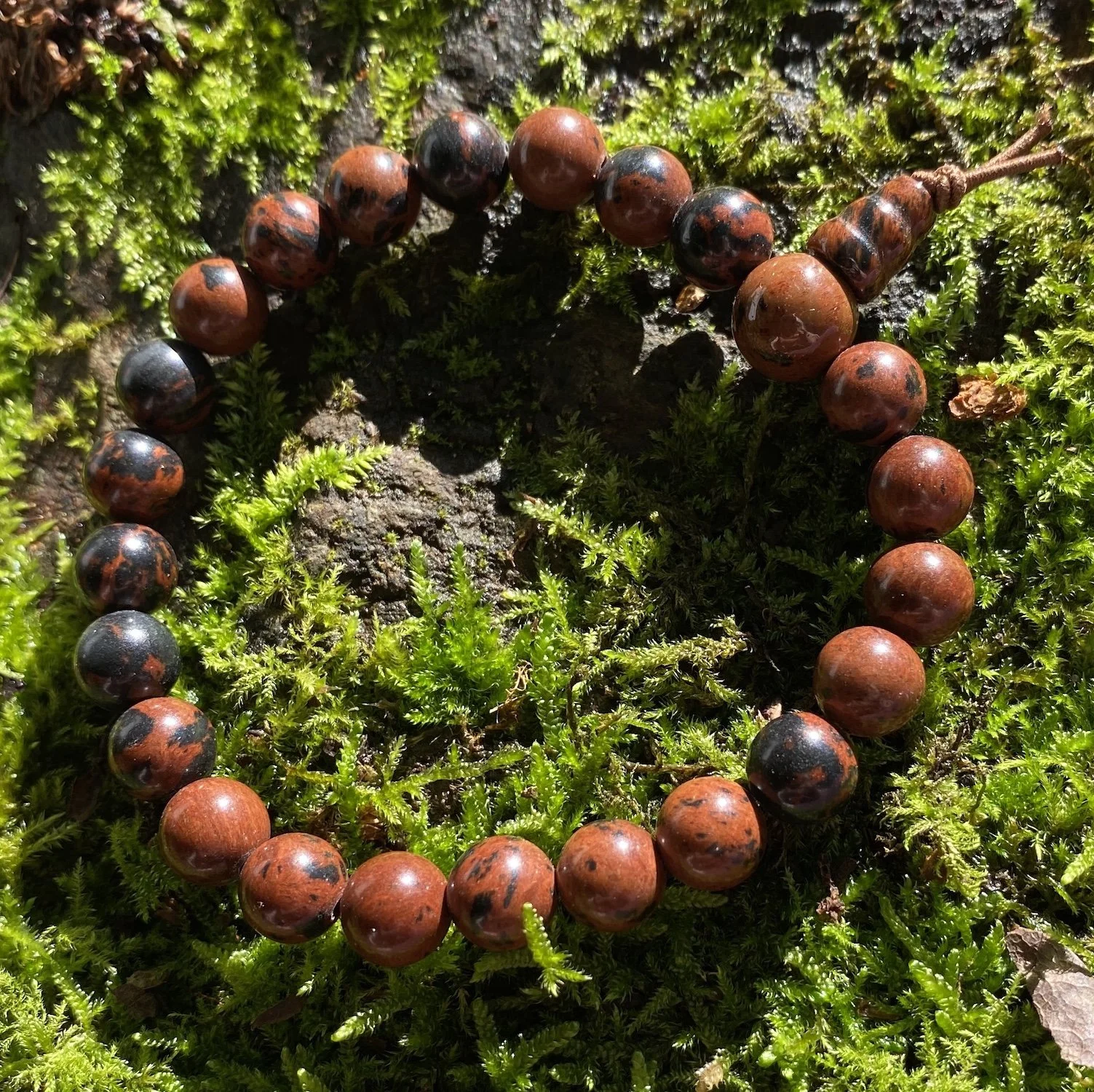 Bracelet Power Bead Mahogany Obs.JPG