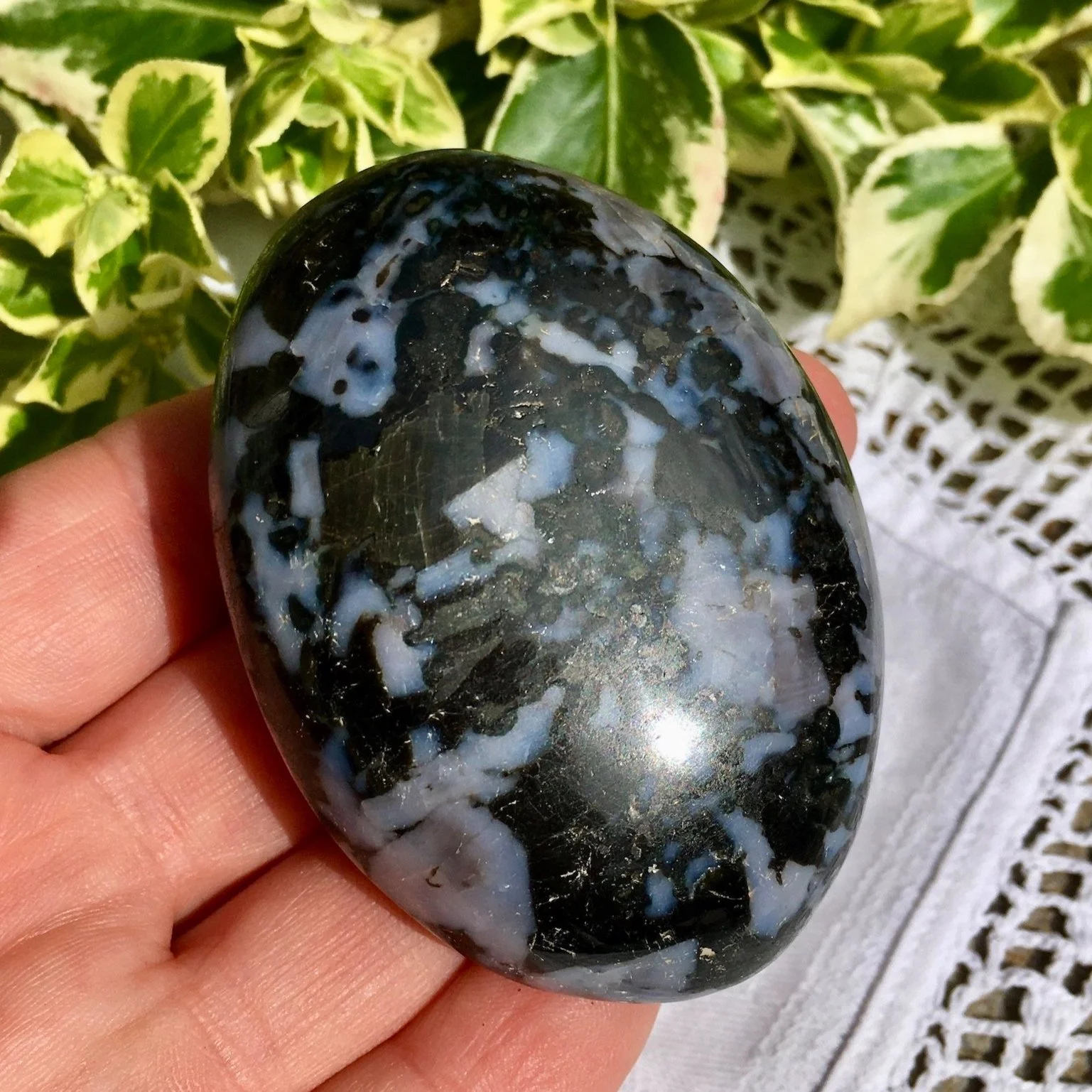 Gabbro+pebble+3c.jpg