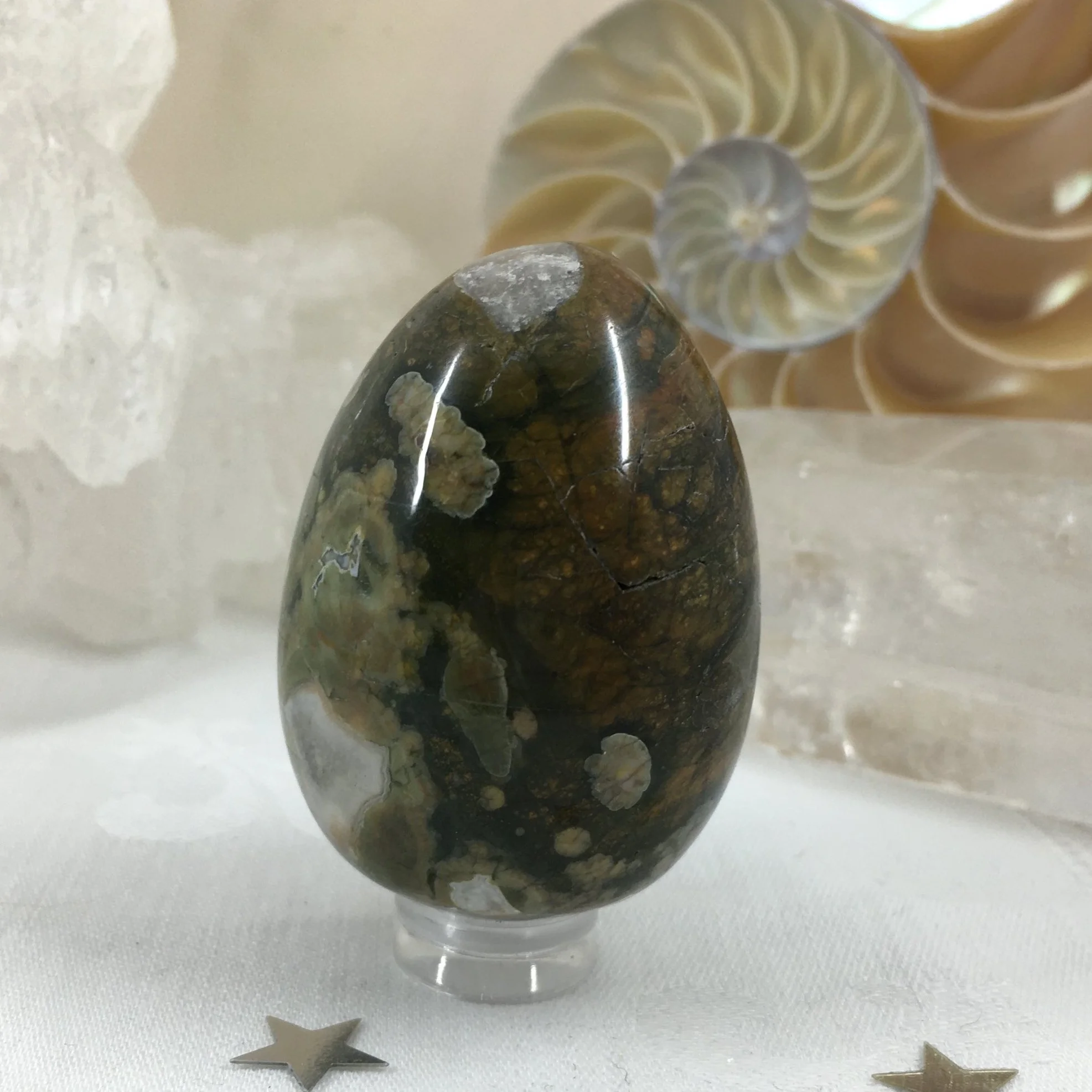 Rhyolite+egg+a.jpg