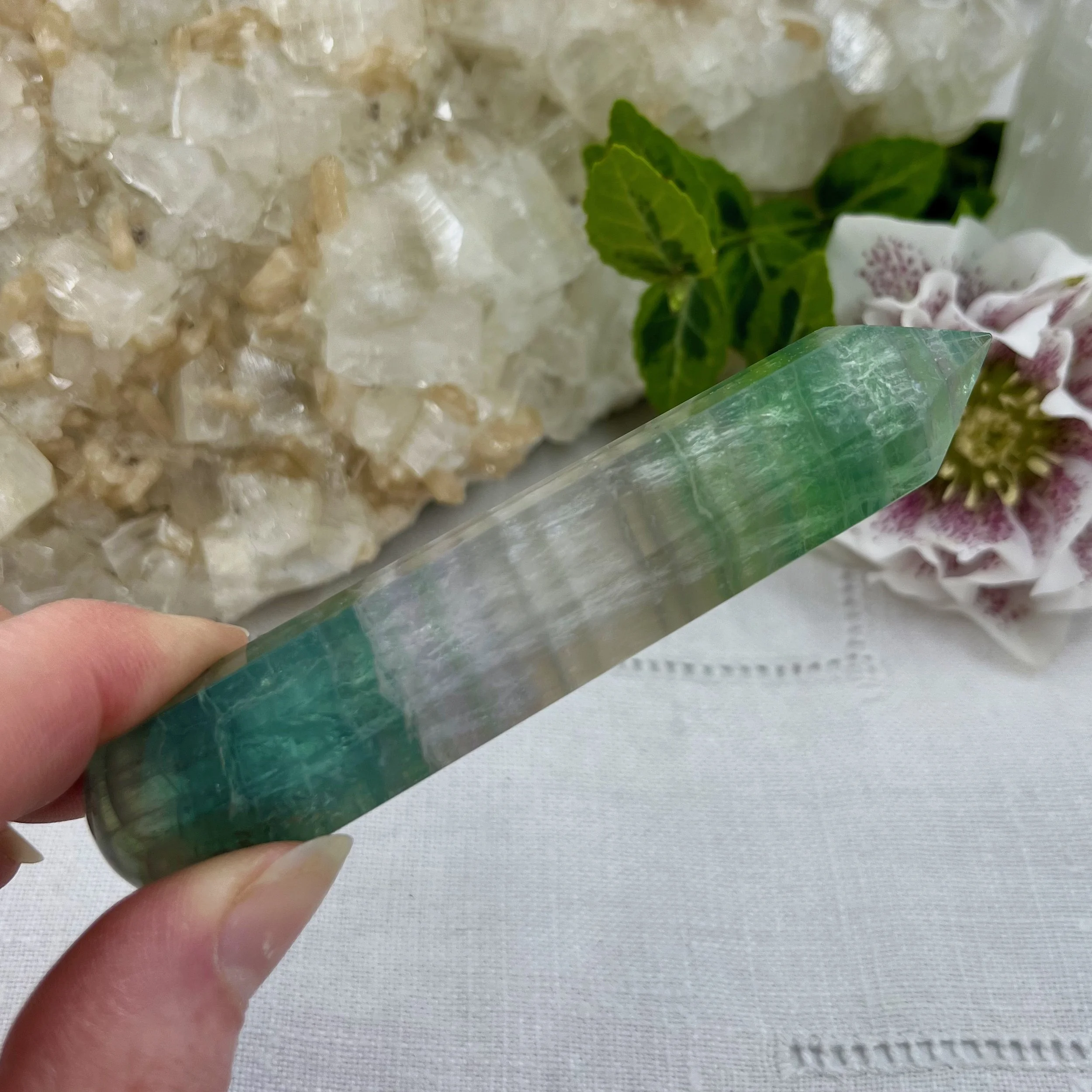 Fluorite wand 100mm 2b.jpg