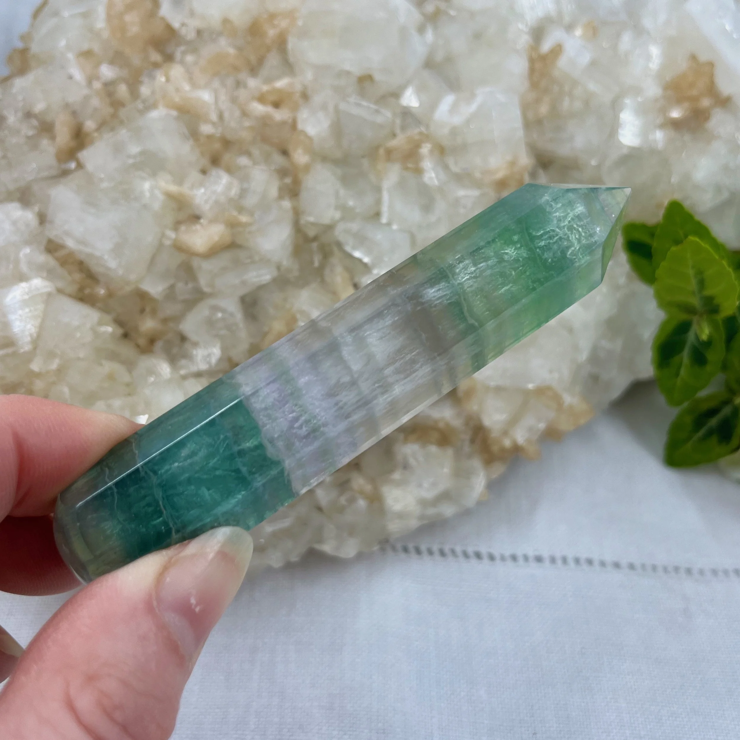 Fluorite wand 100mm 2c.jpg