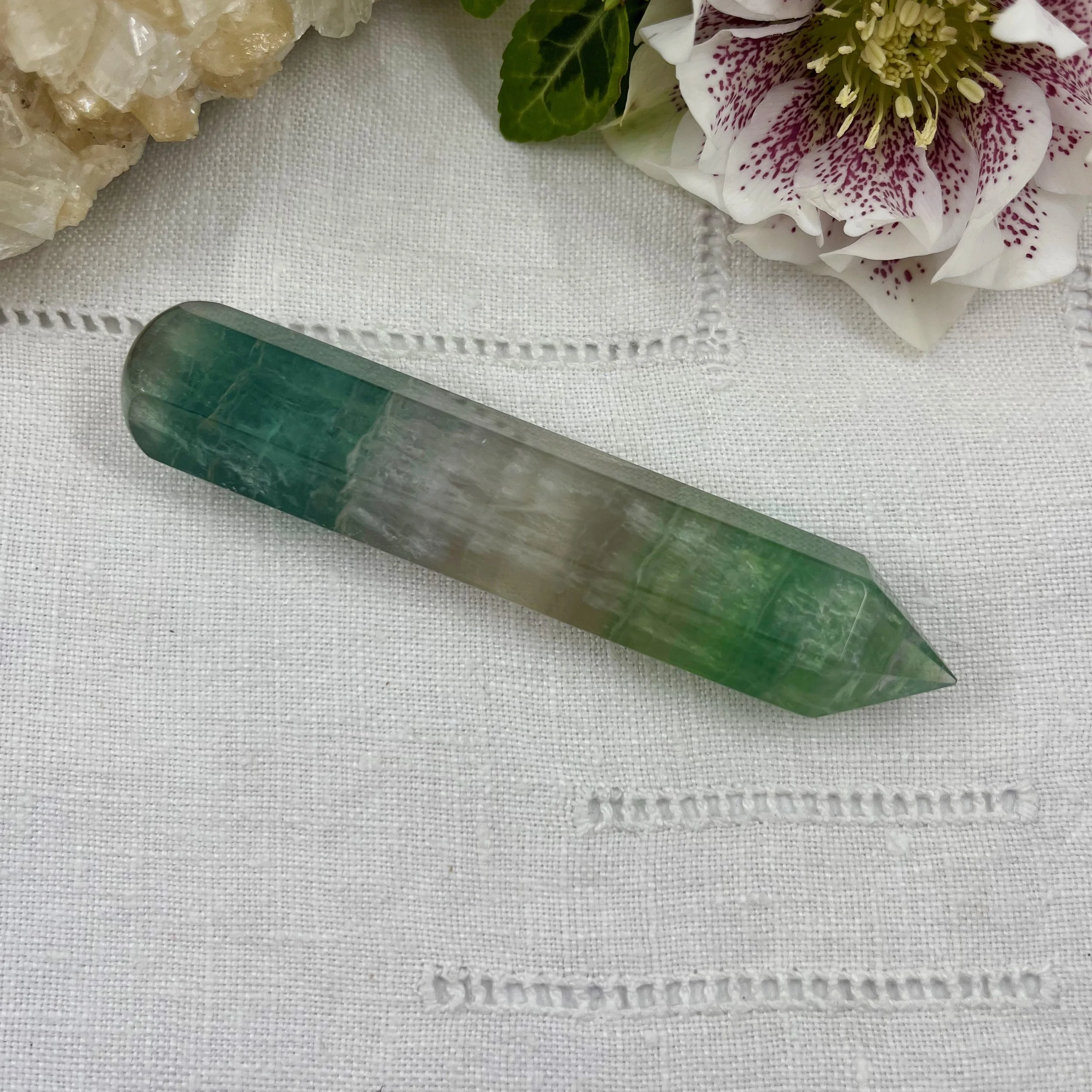 Fluorite wand 100mm 2a.jpg
