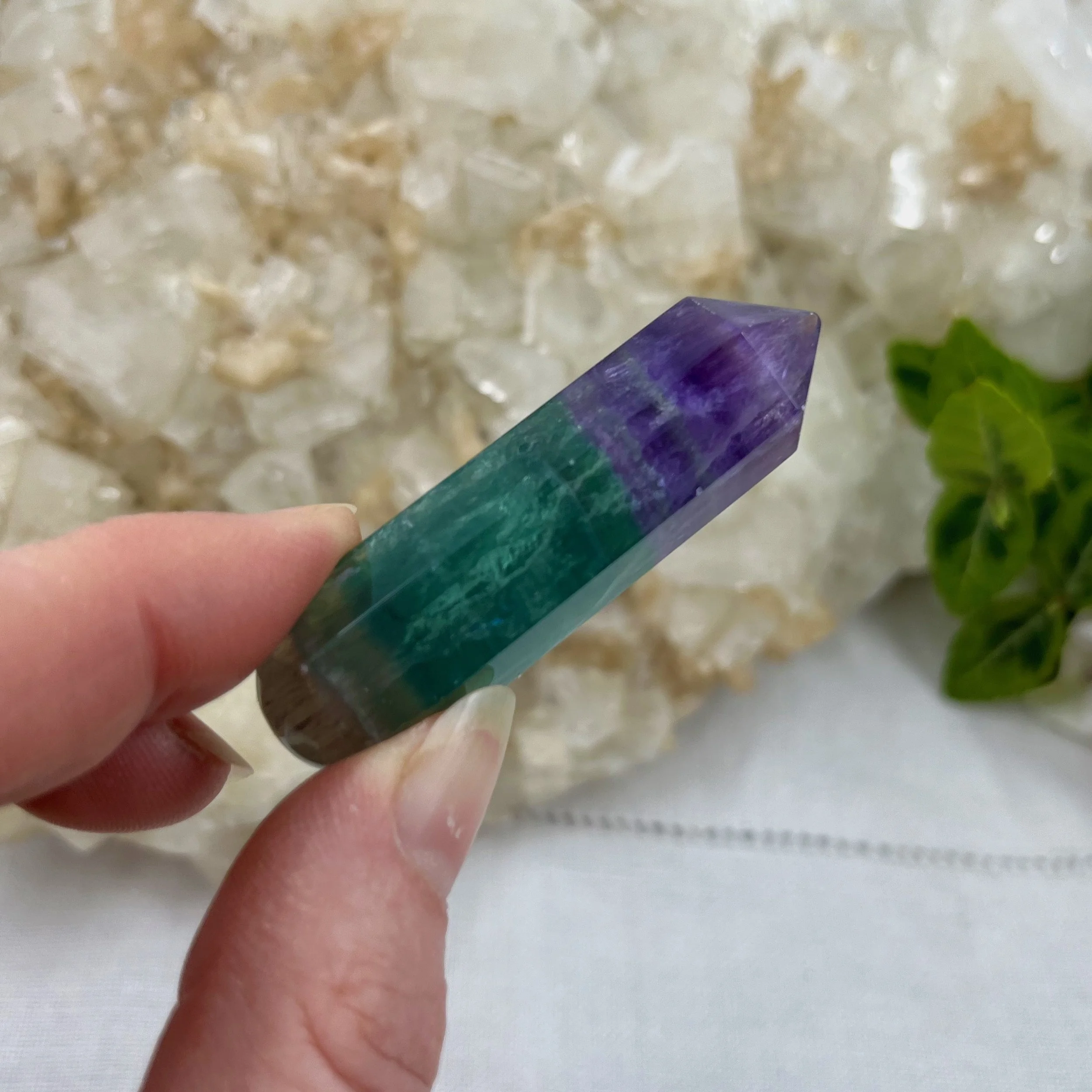 Fluorite wand 60mm 2.jpg