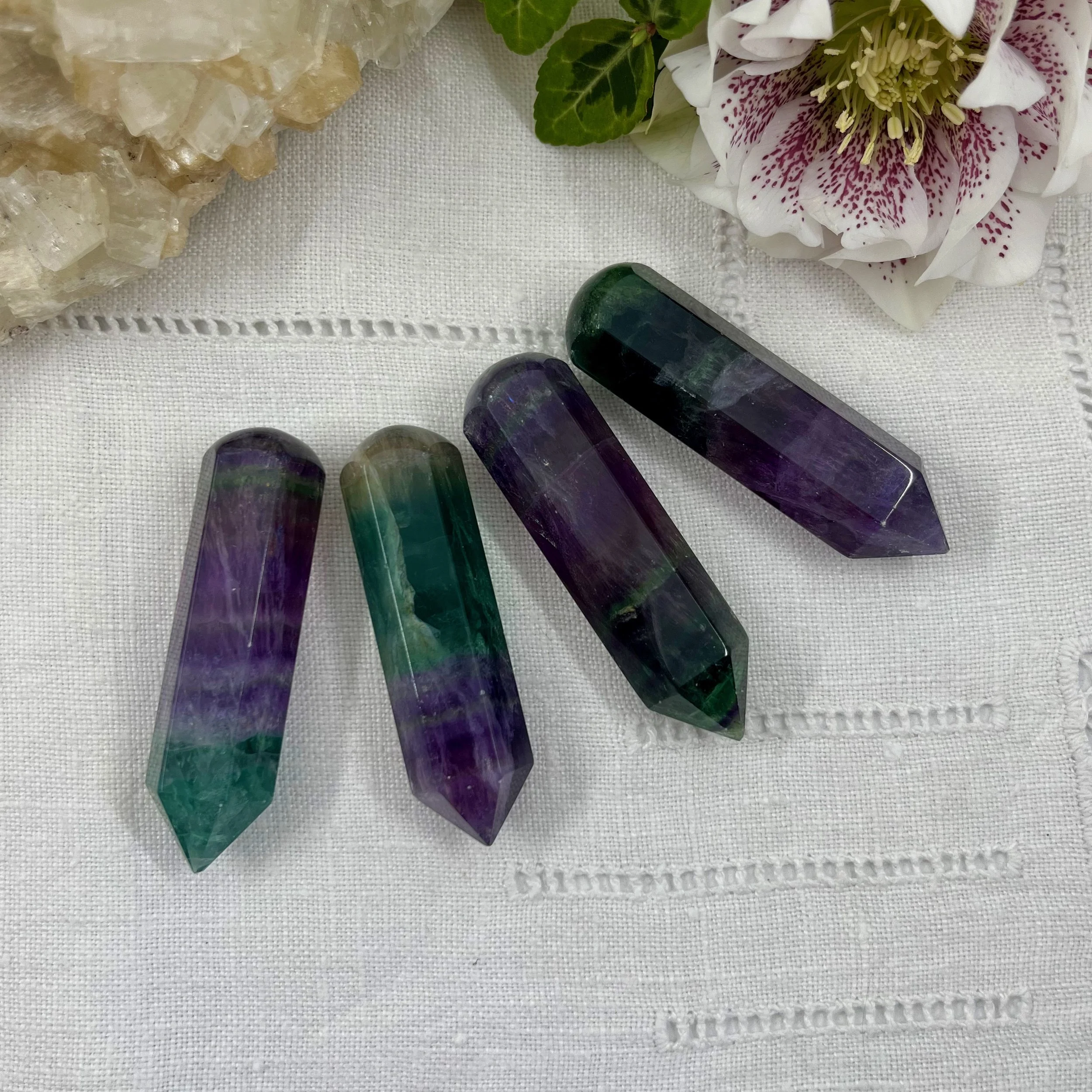 Fluorite wand 60mm group.jpg