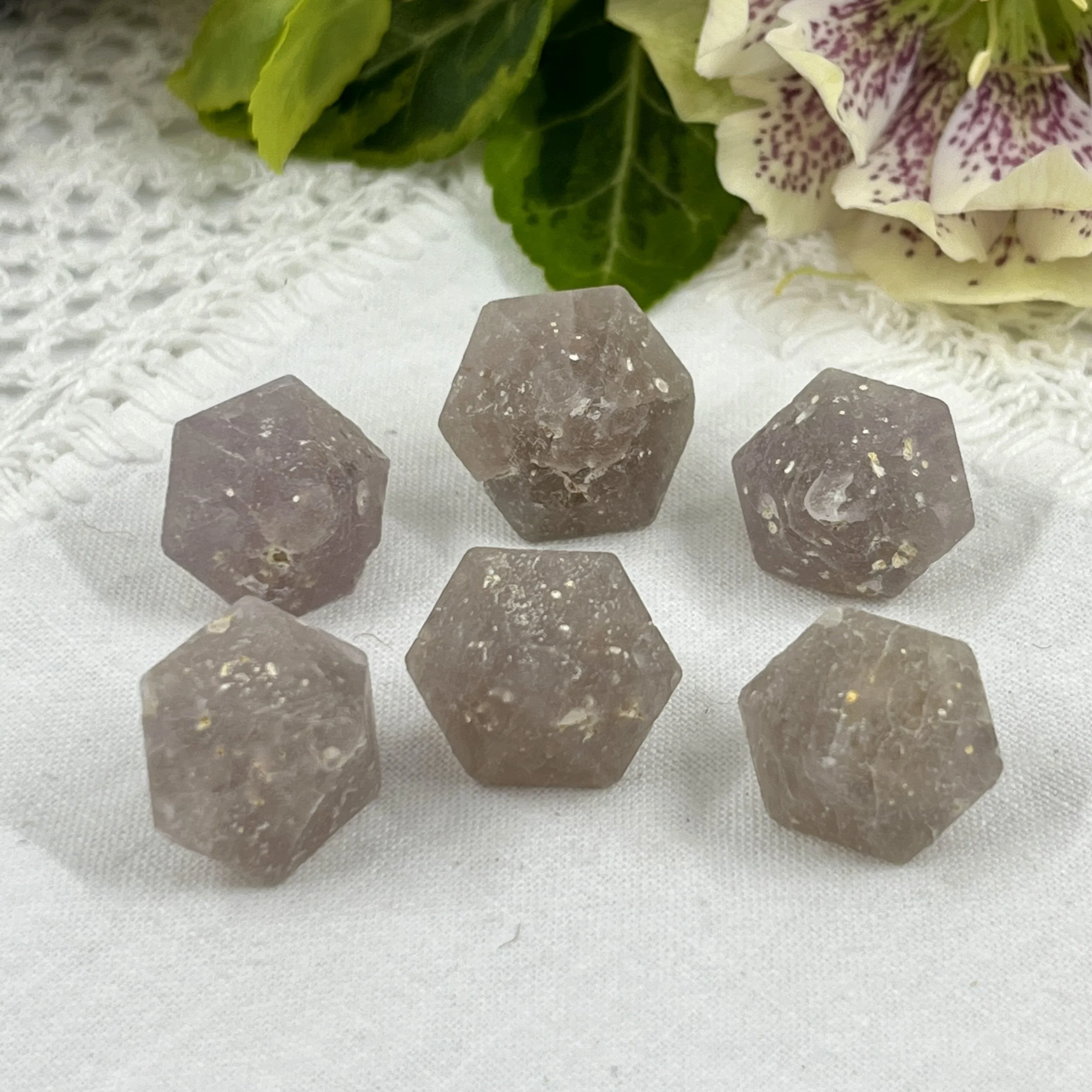 Beta Quartz £6a.jpeg