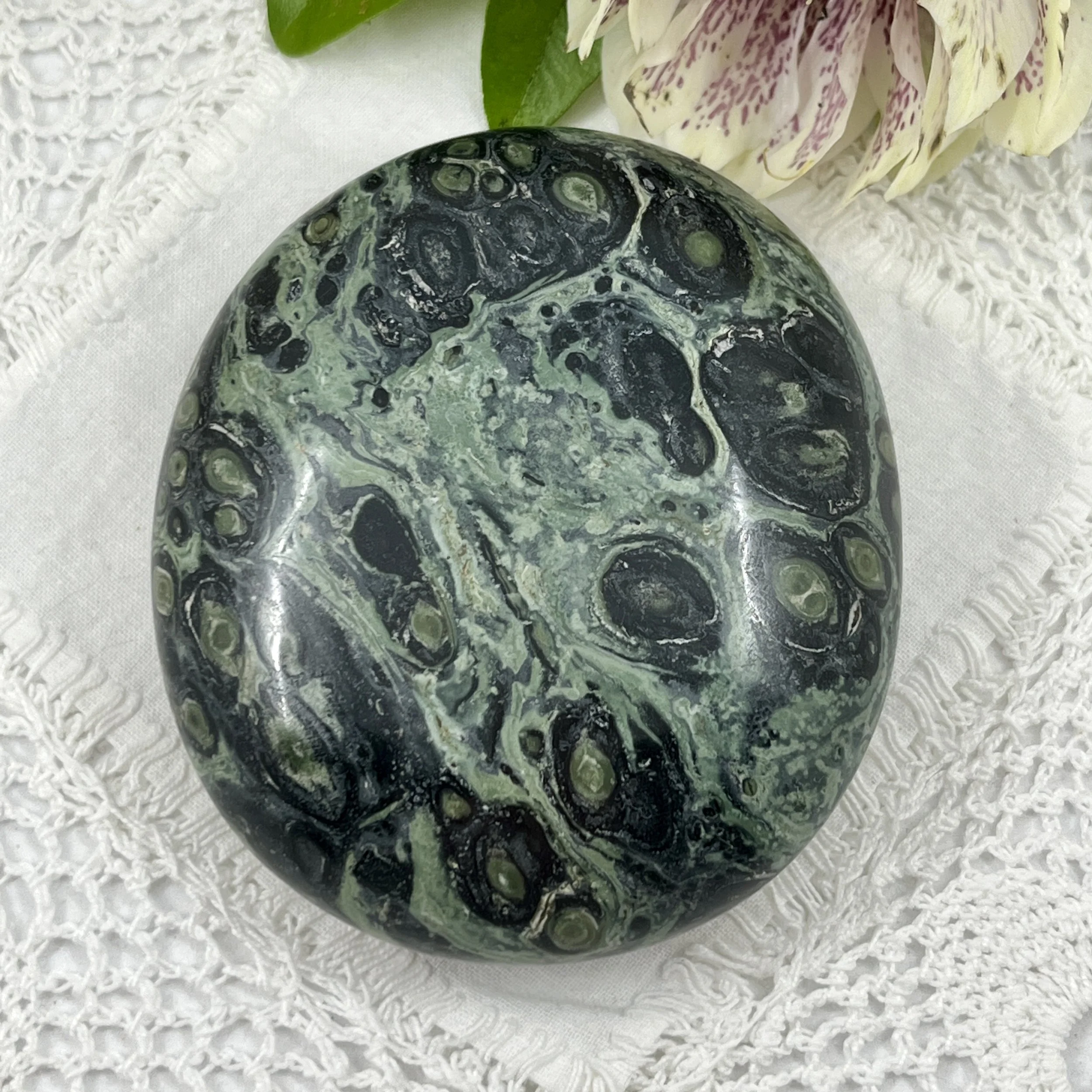 Kambaba pebble 5a.jpeg