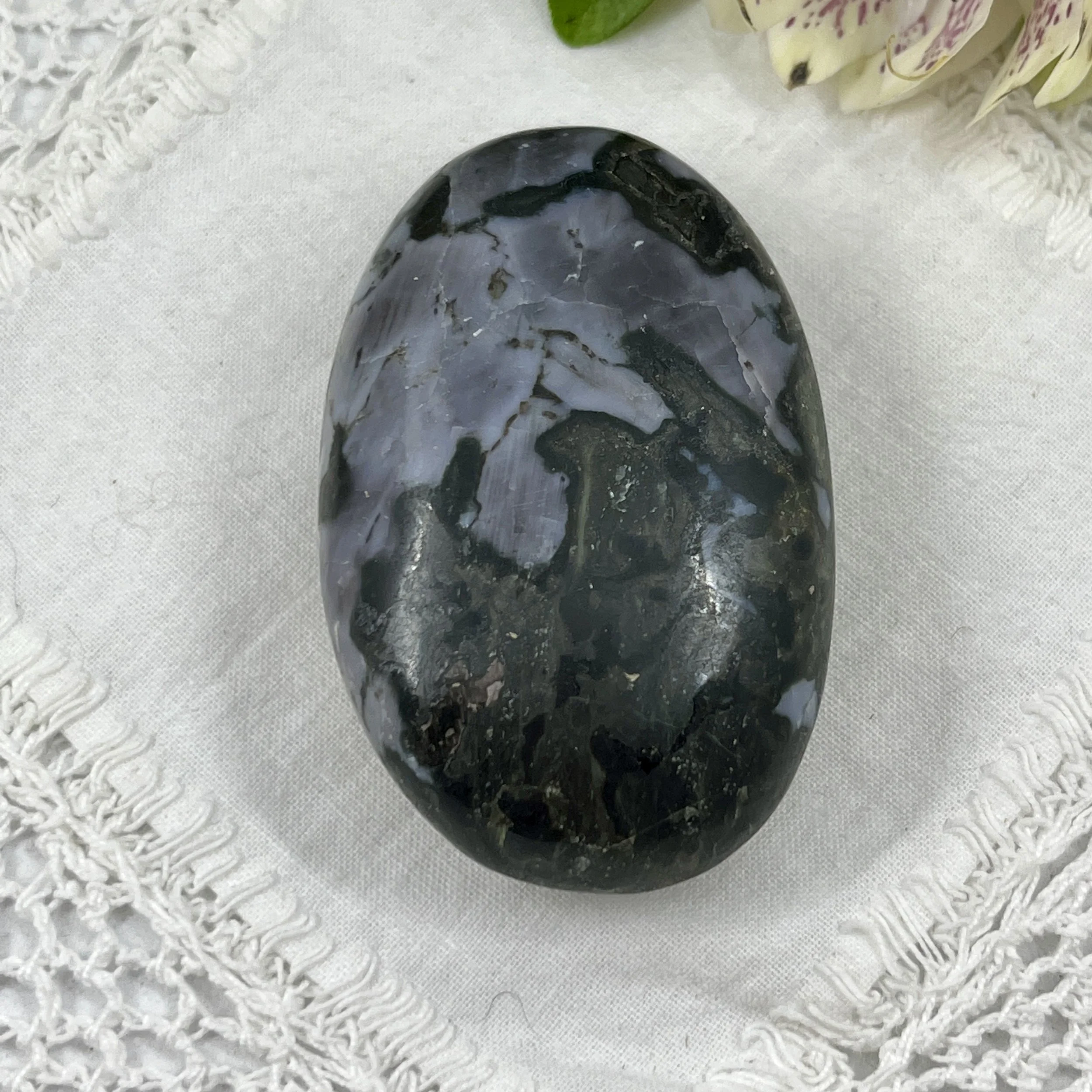 Gabbro pebble 4a.jpeg