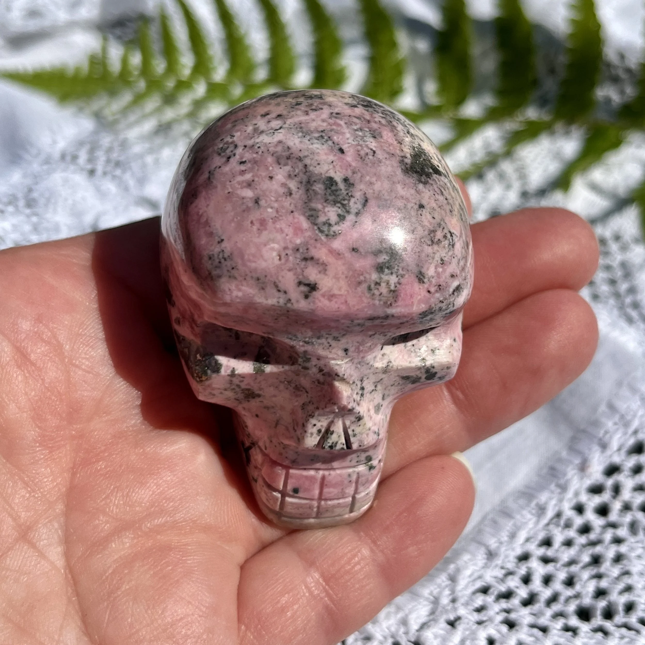 Rhodonite skull g.jpeg