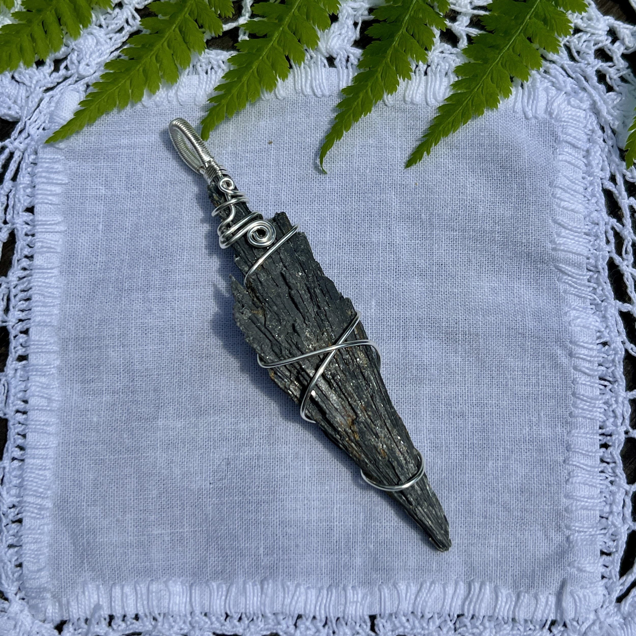 Black kyanite pendant 1.jpeg