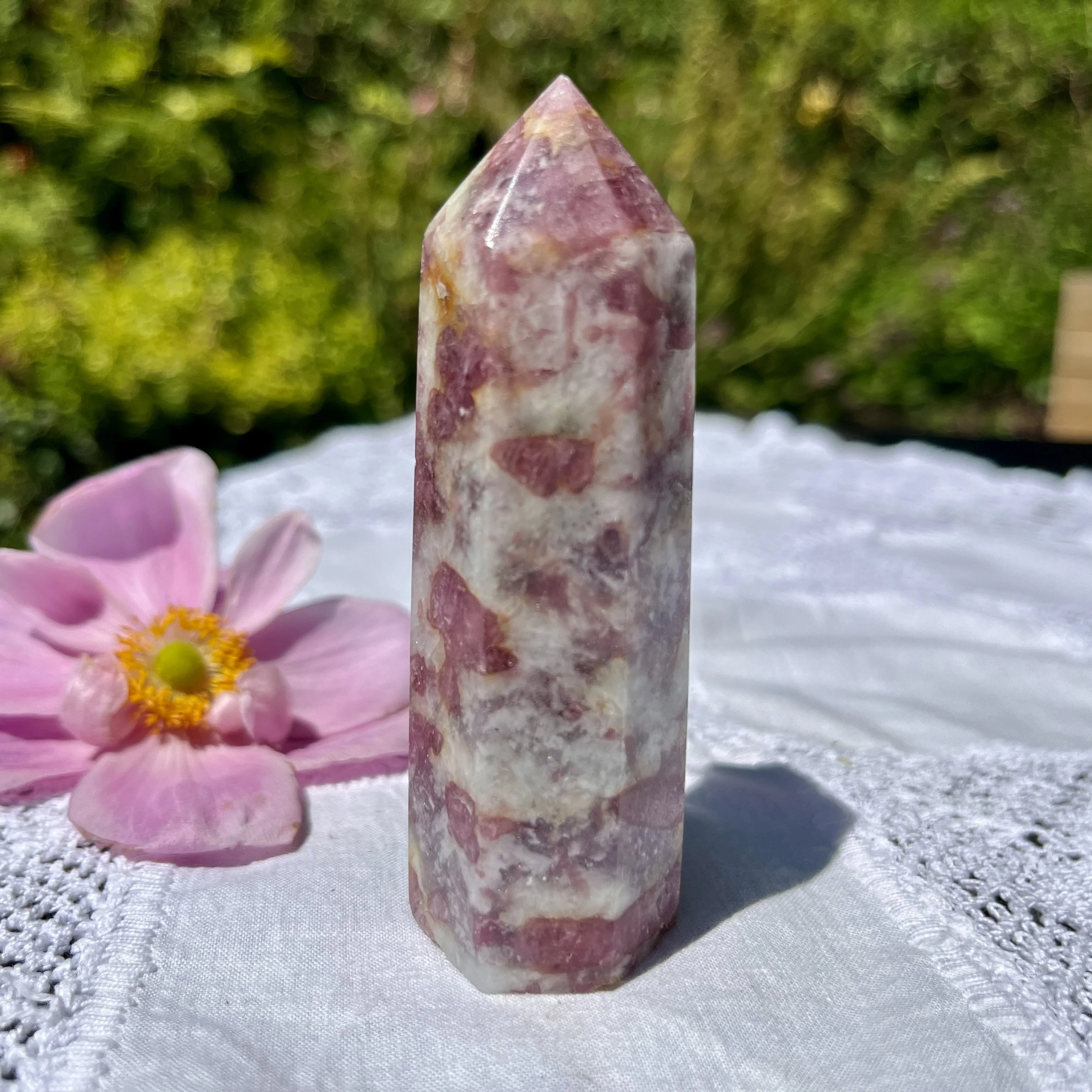 Tourm in lepid quartz point 2b.jpeg