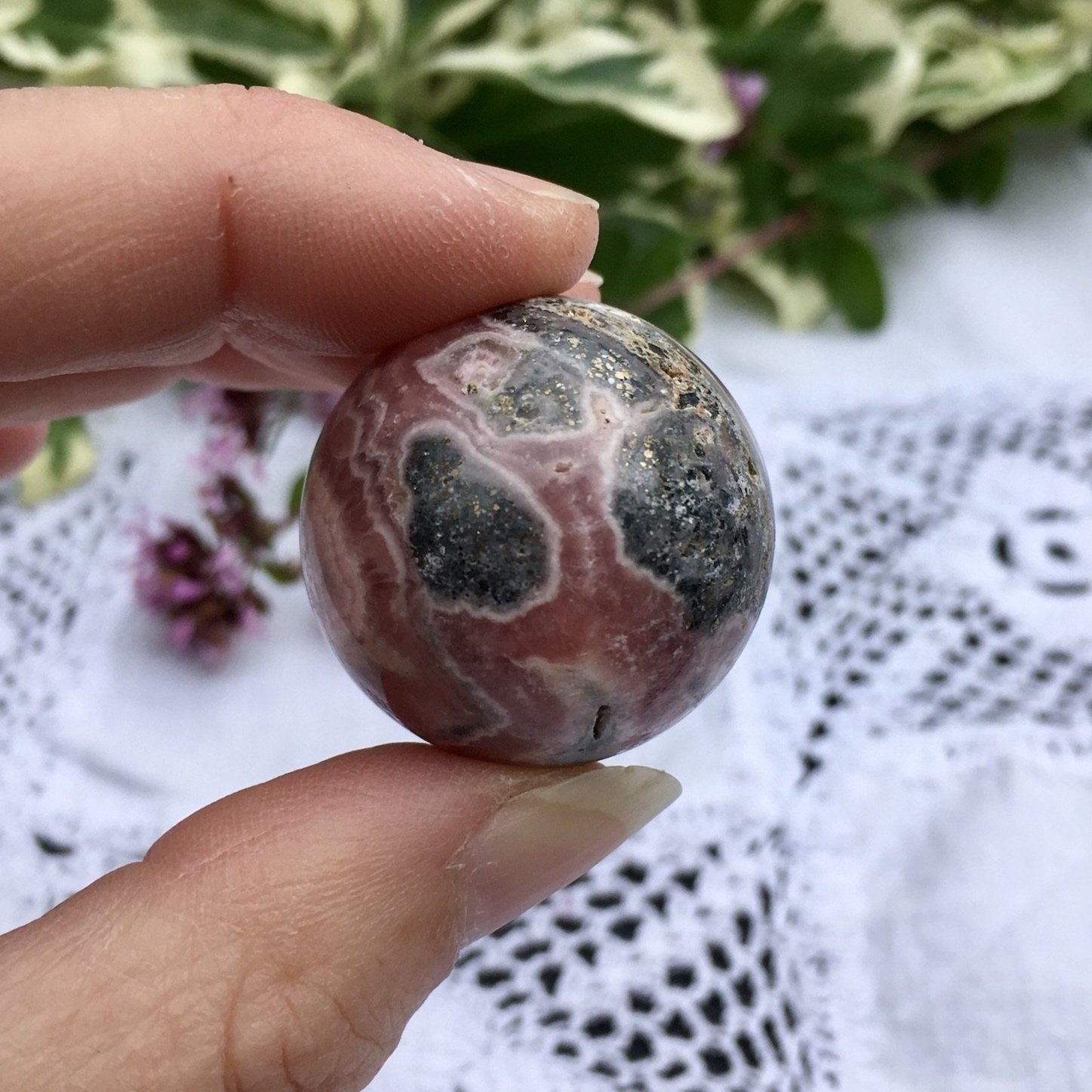 Rhodocrosite+sphere+2f.jpg