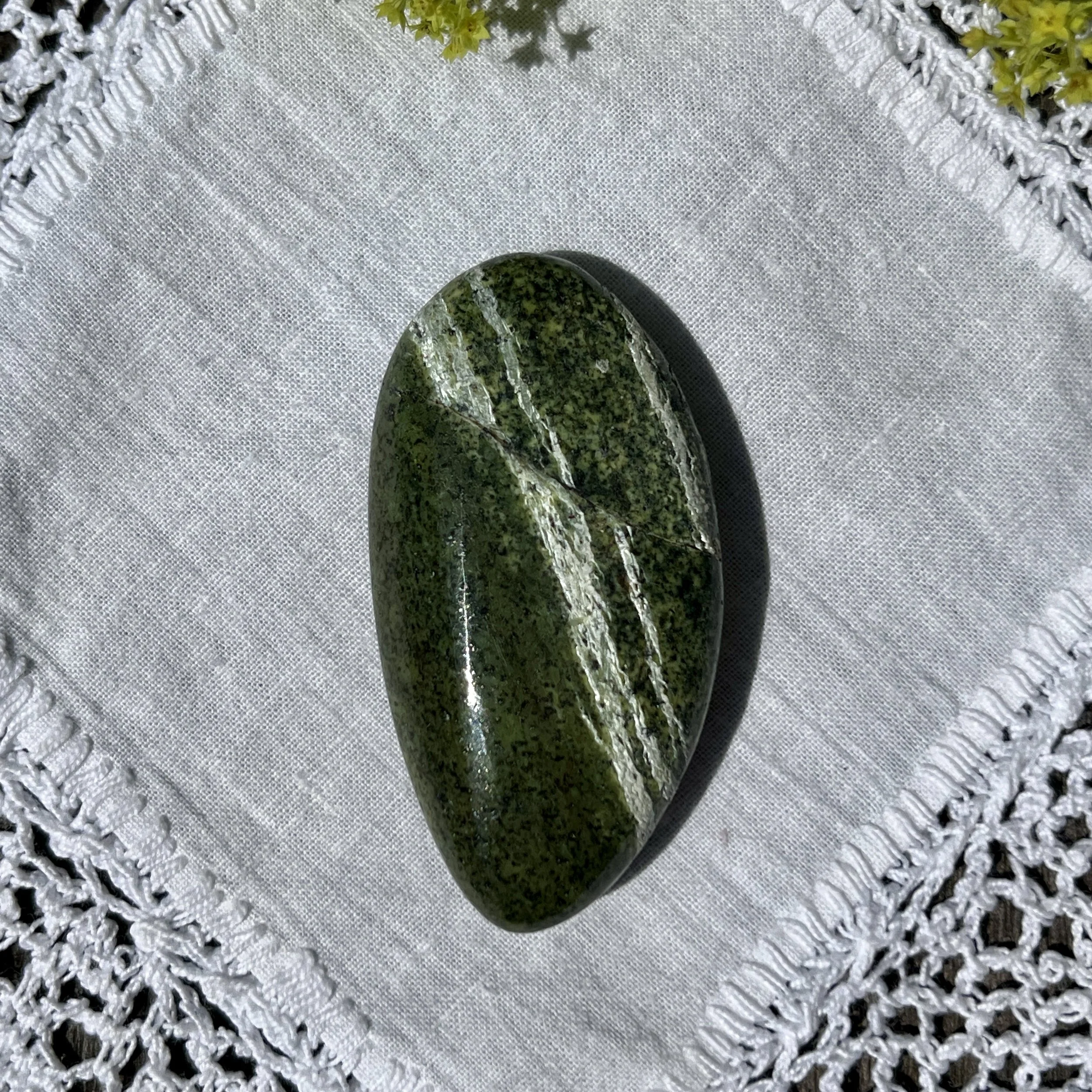 Chrysotile in Serpentine 6.jpeg