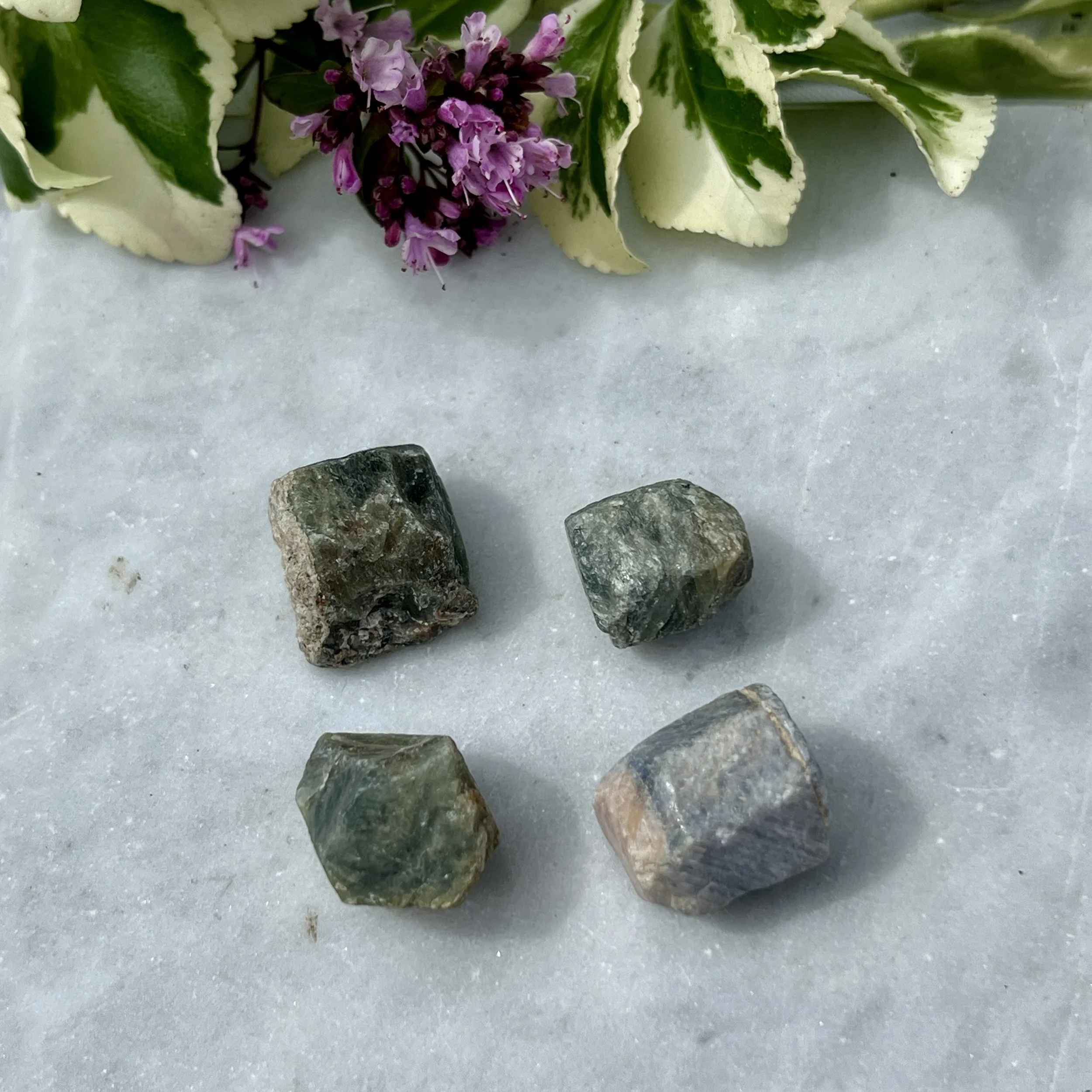 Sapphire raw £4.50a.jpeg