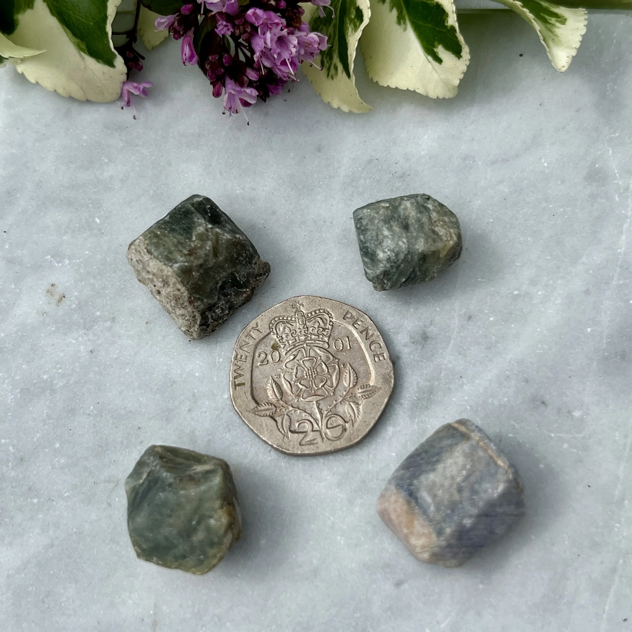 Sapphire raw £4.50b.jpeg