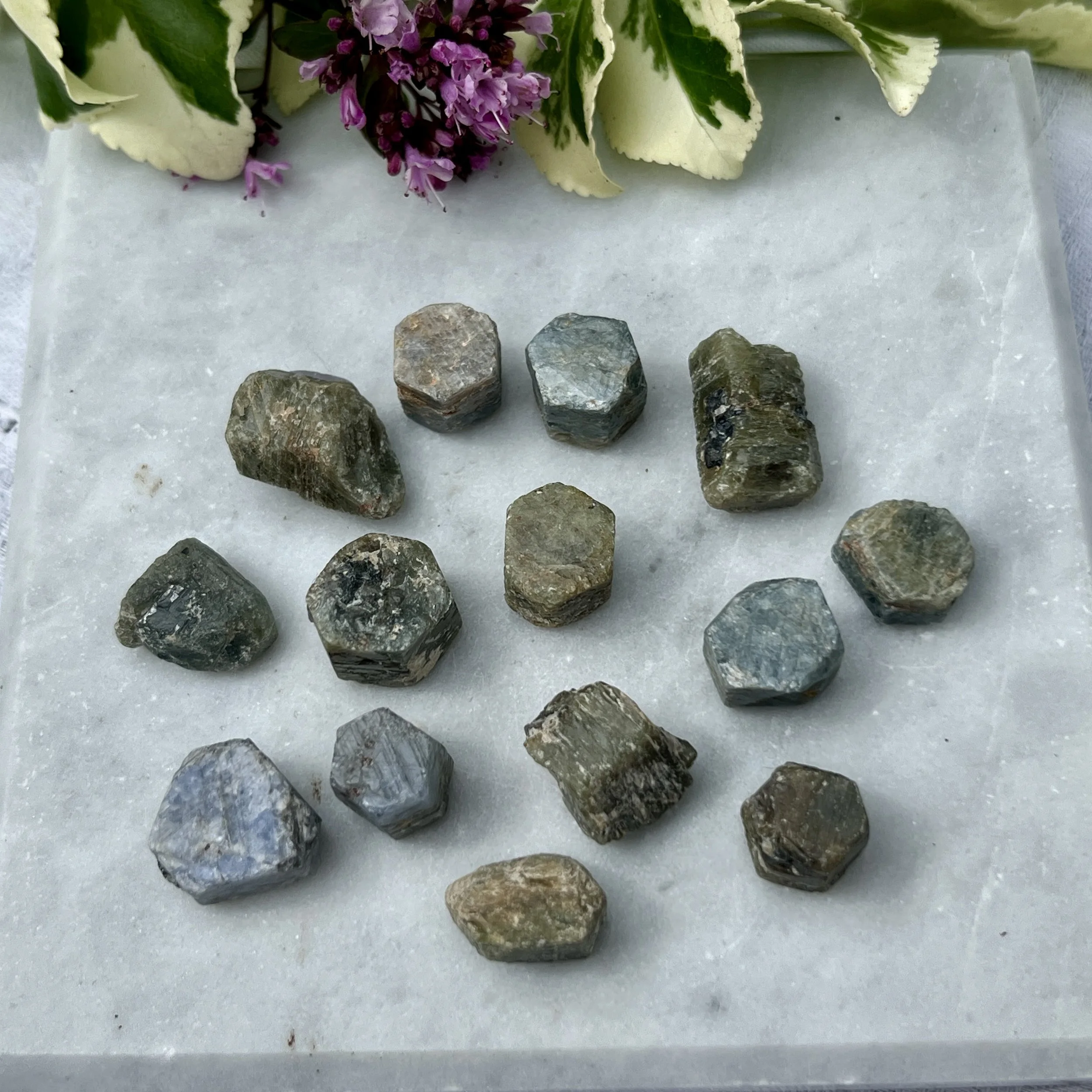 Sapphire raw £3.50a.jpeg