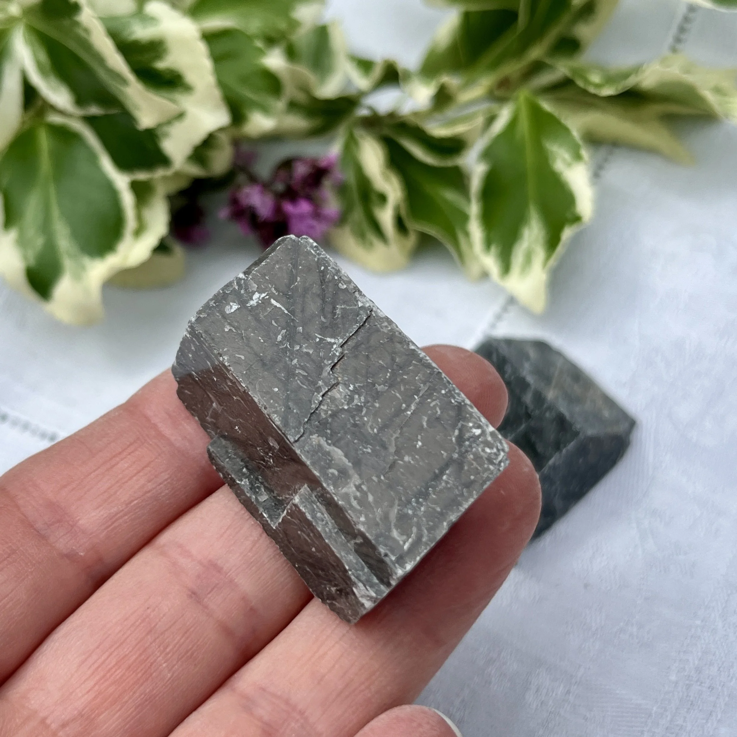 Black calcite £4b.jpeg