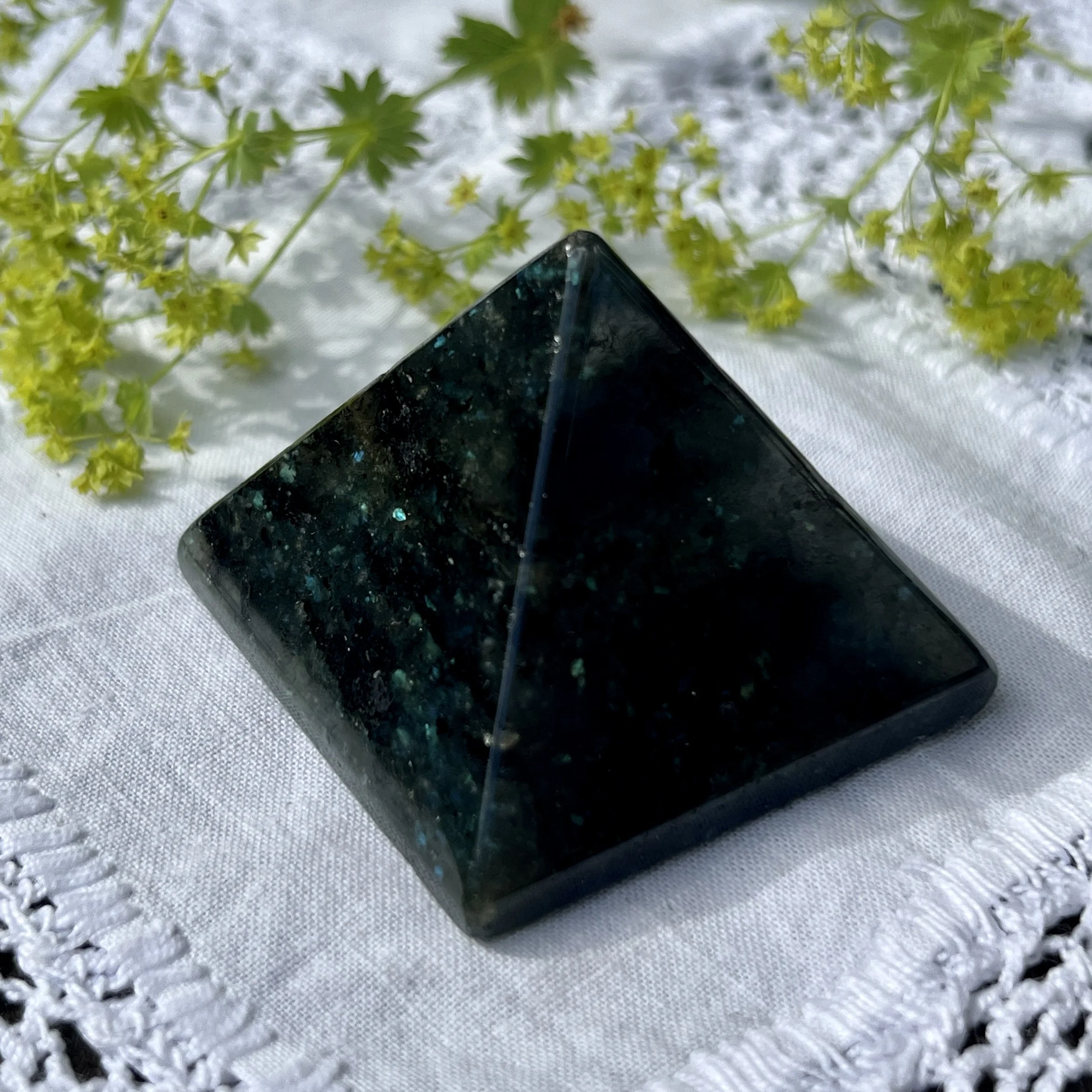 Galaxyite Pyramid d.jpeg