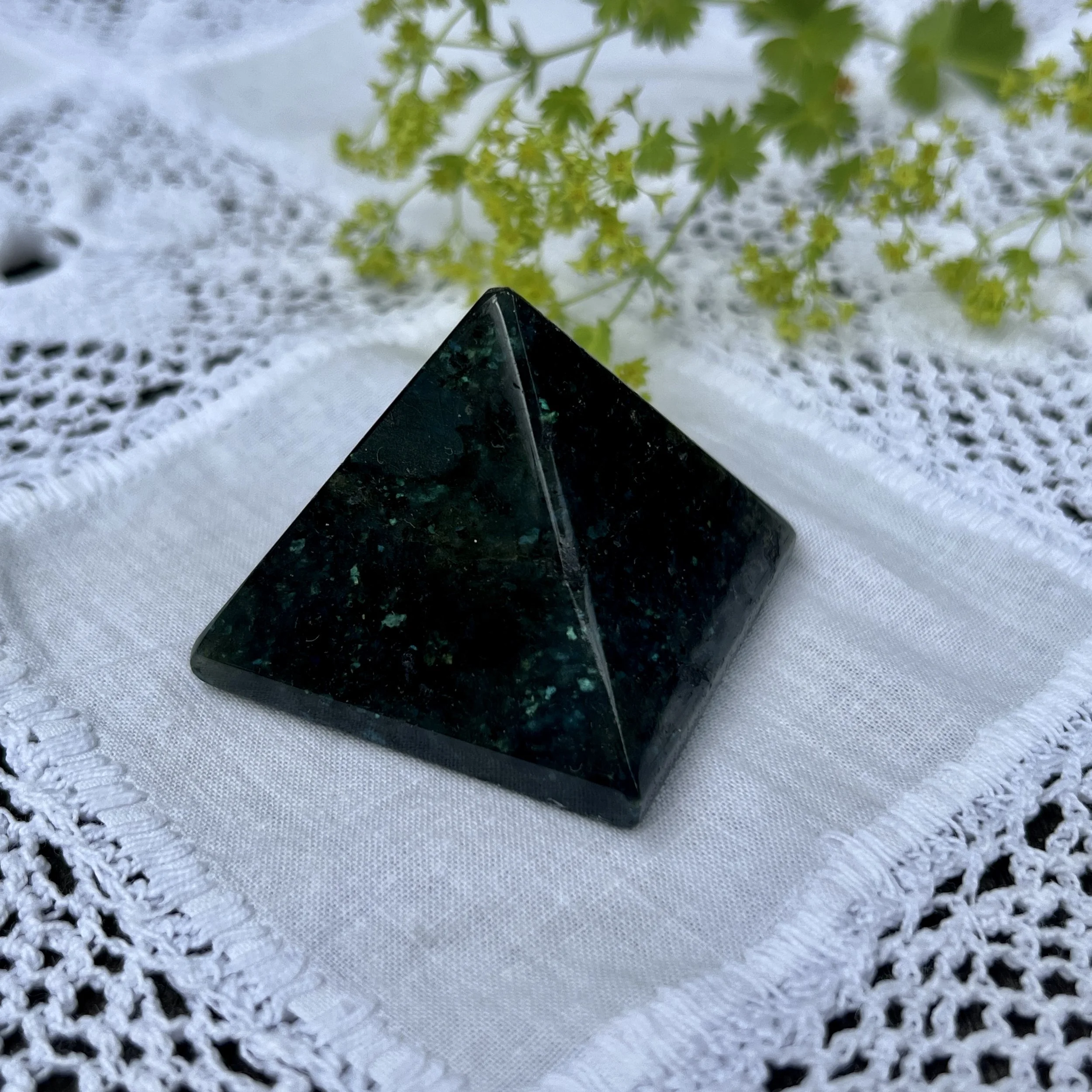 Galaxyite Pyramid a.jpeg