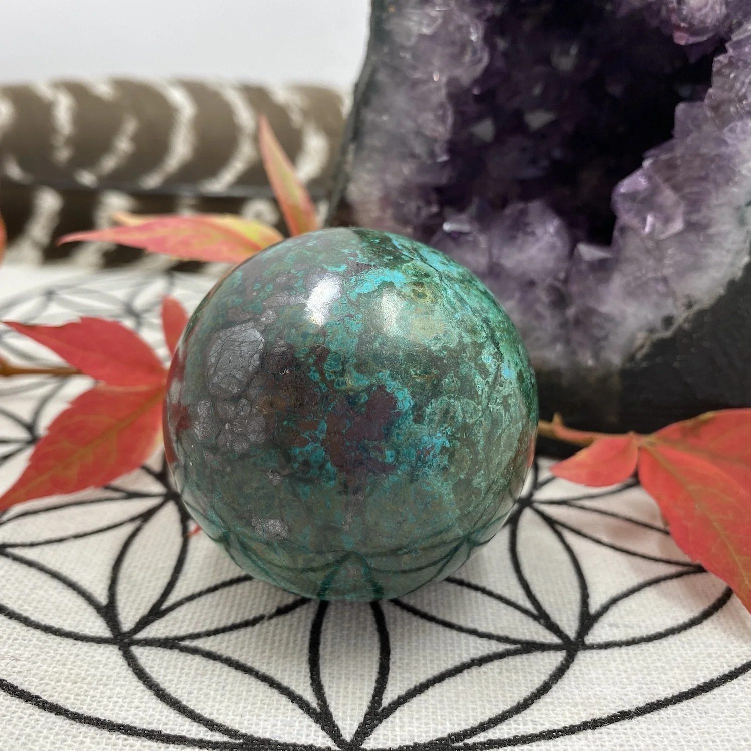 Chrysocolla sphere 31.jpg
