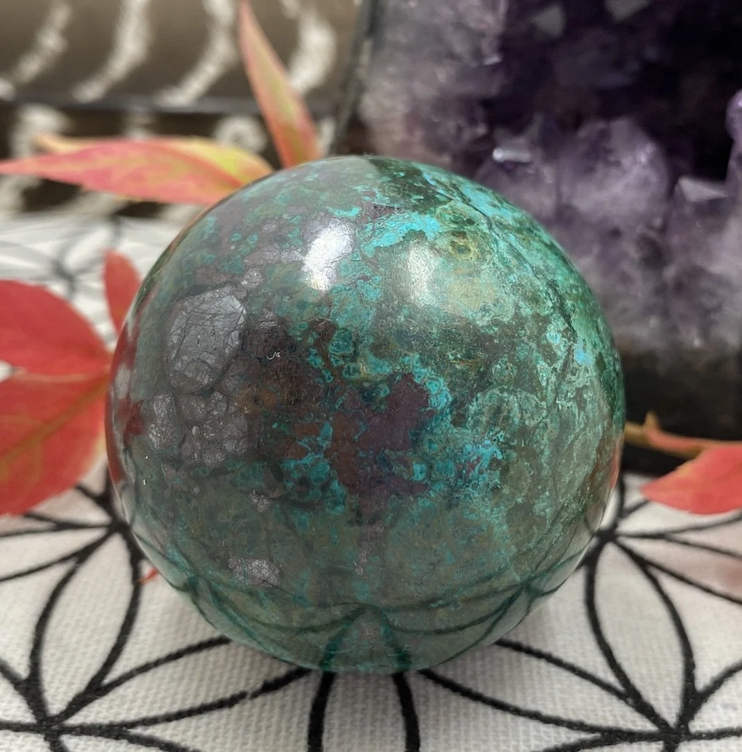 Chrysocolla sphere 31.jpg
