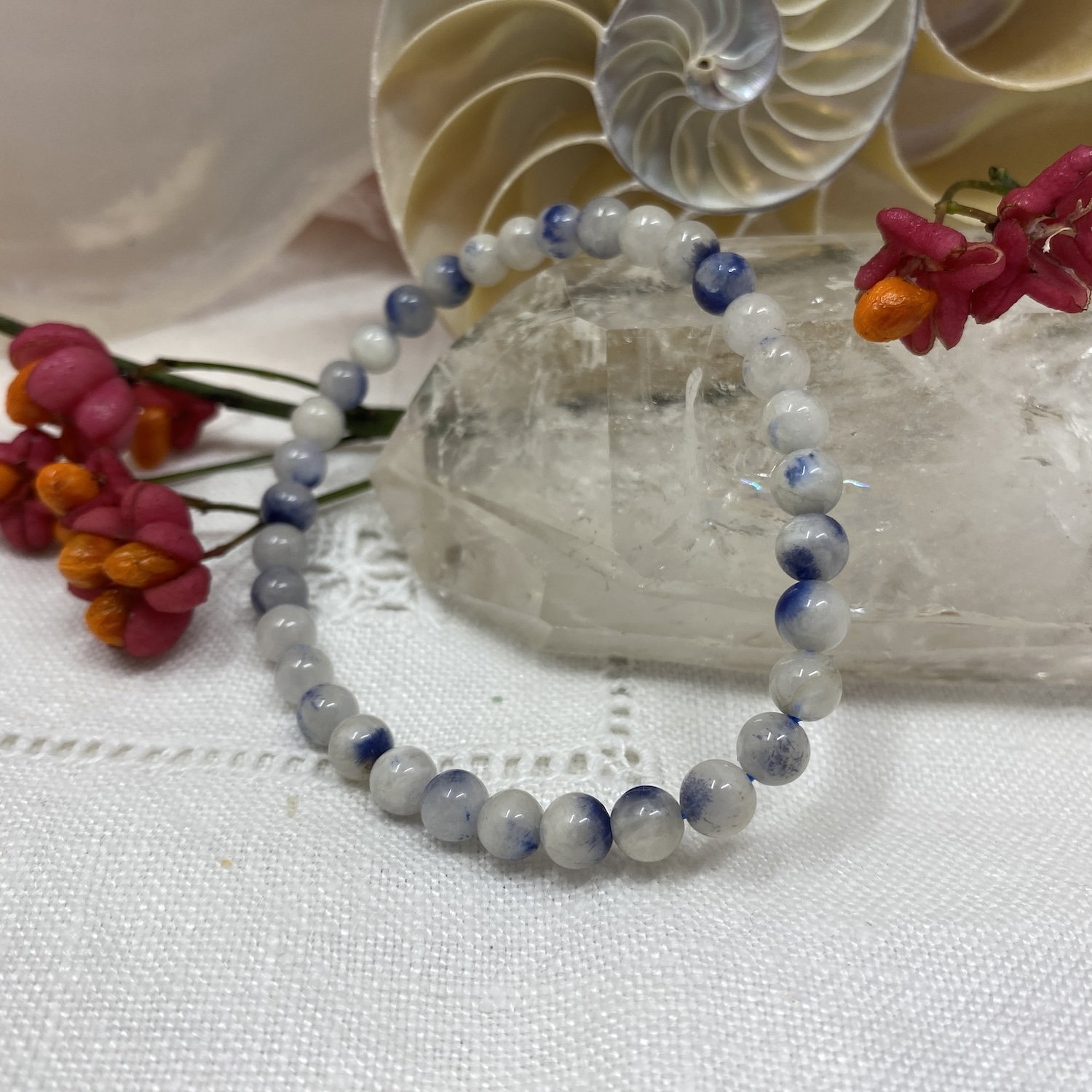 Bracelet Dumortierite in Quartz 6mm .jpg